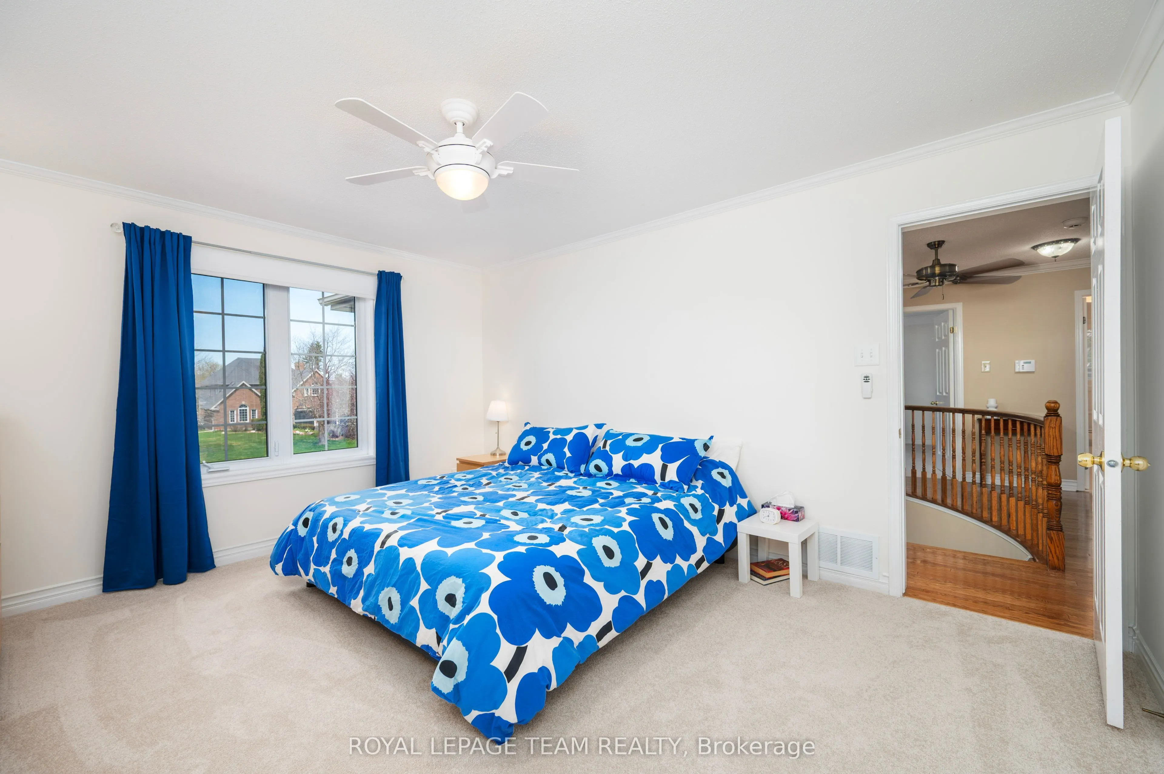 5530 Pettapiece Crescent