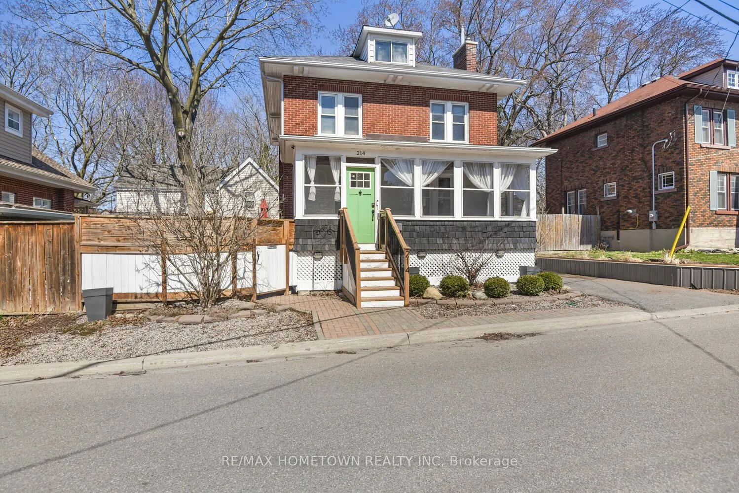 214 James Street E