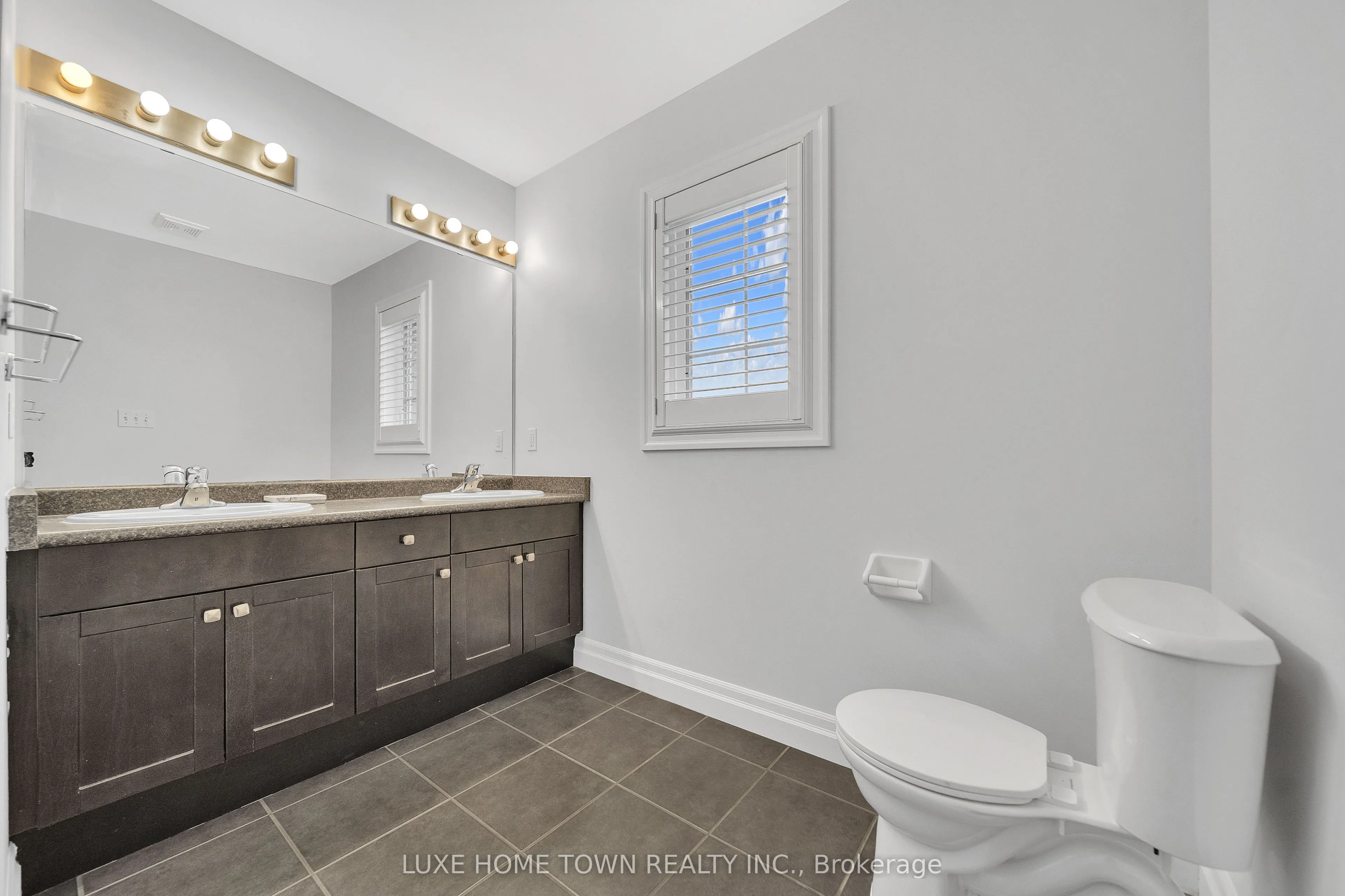 344 Watervale Crescent