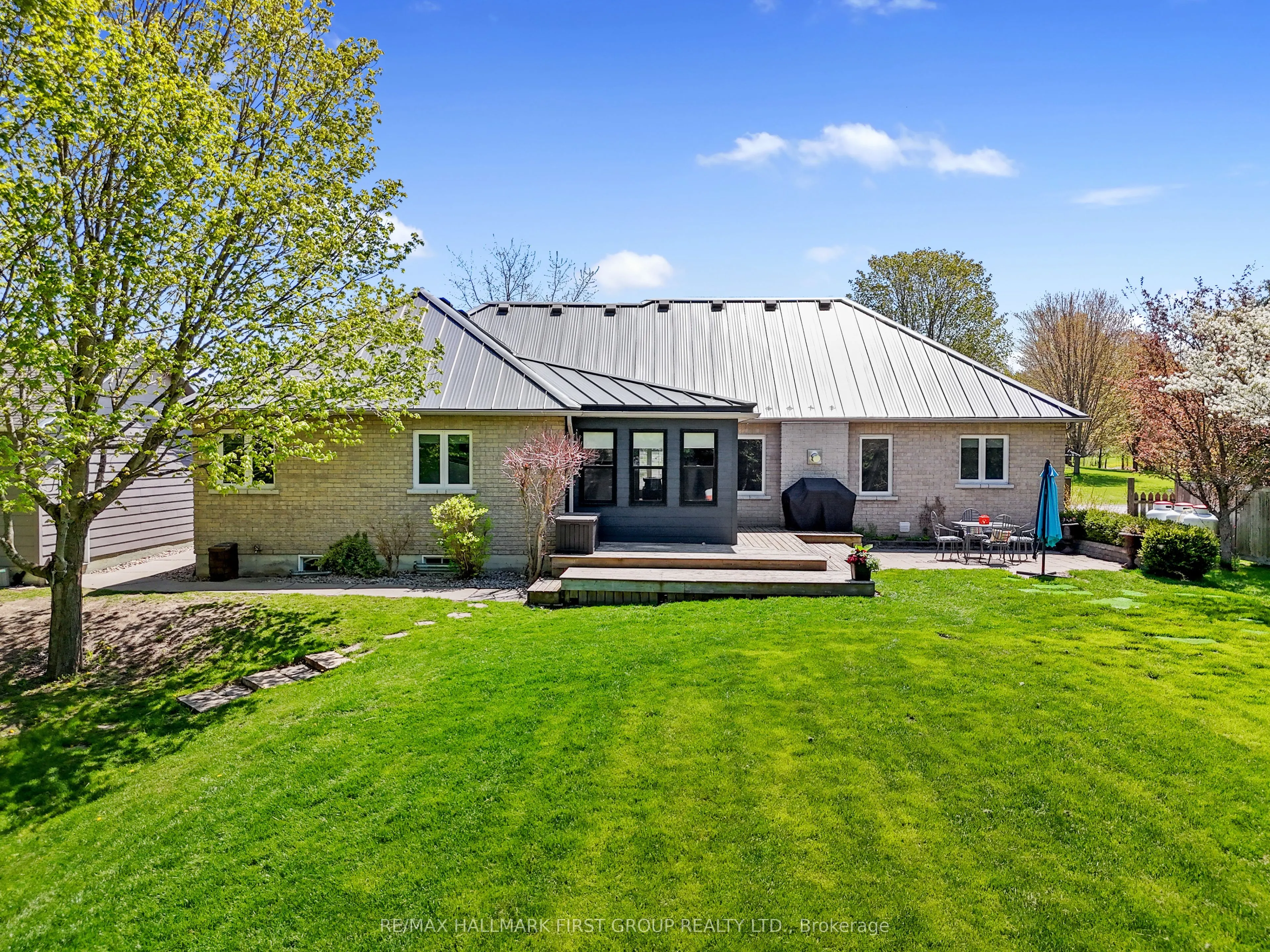 3905 Larose Crescent