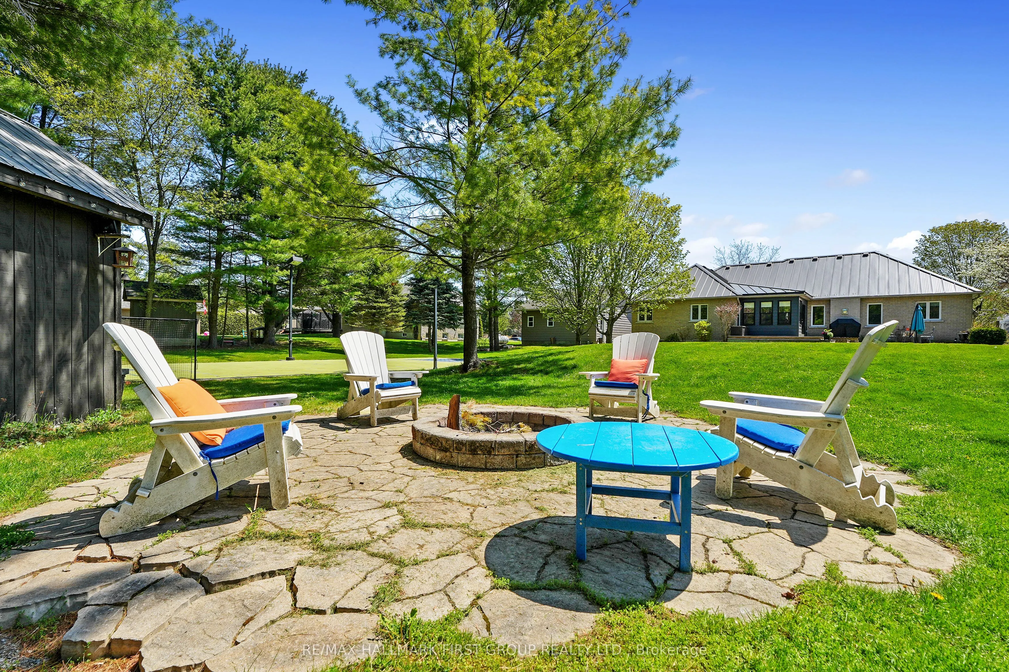 3905 Larose Crescent