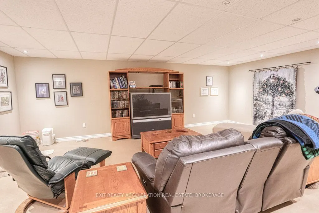 390 Denridge Road