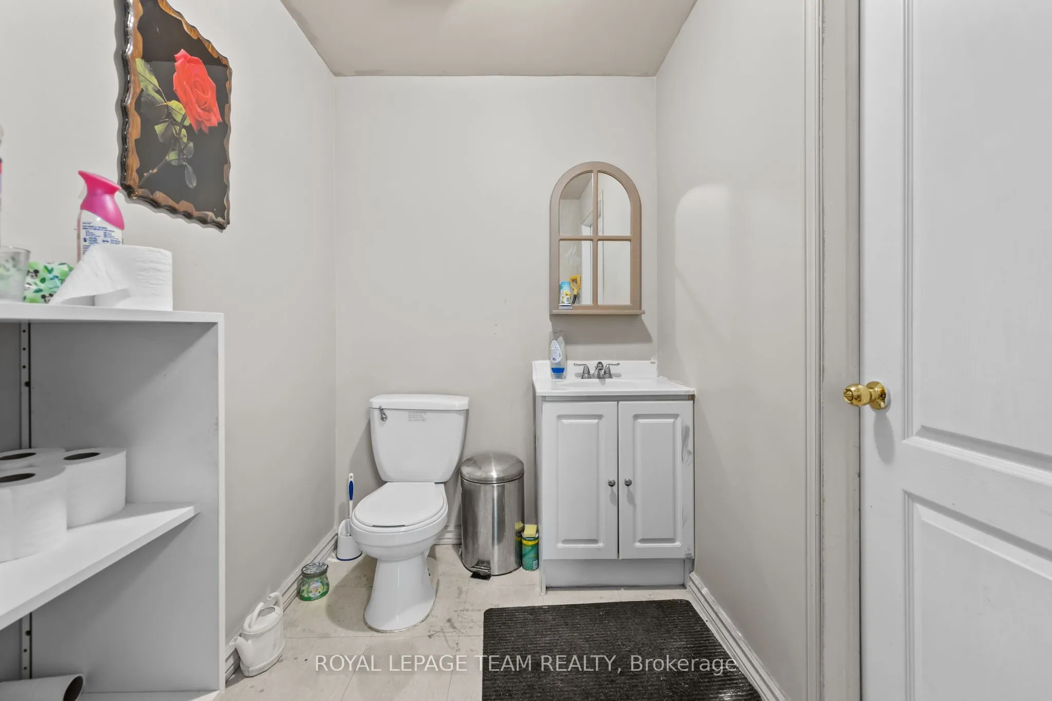 60 Lyndale Avenue, #B