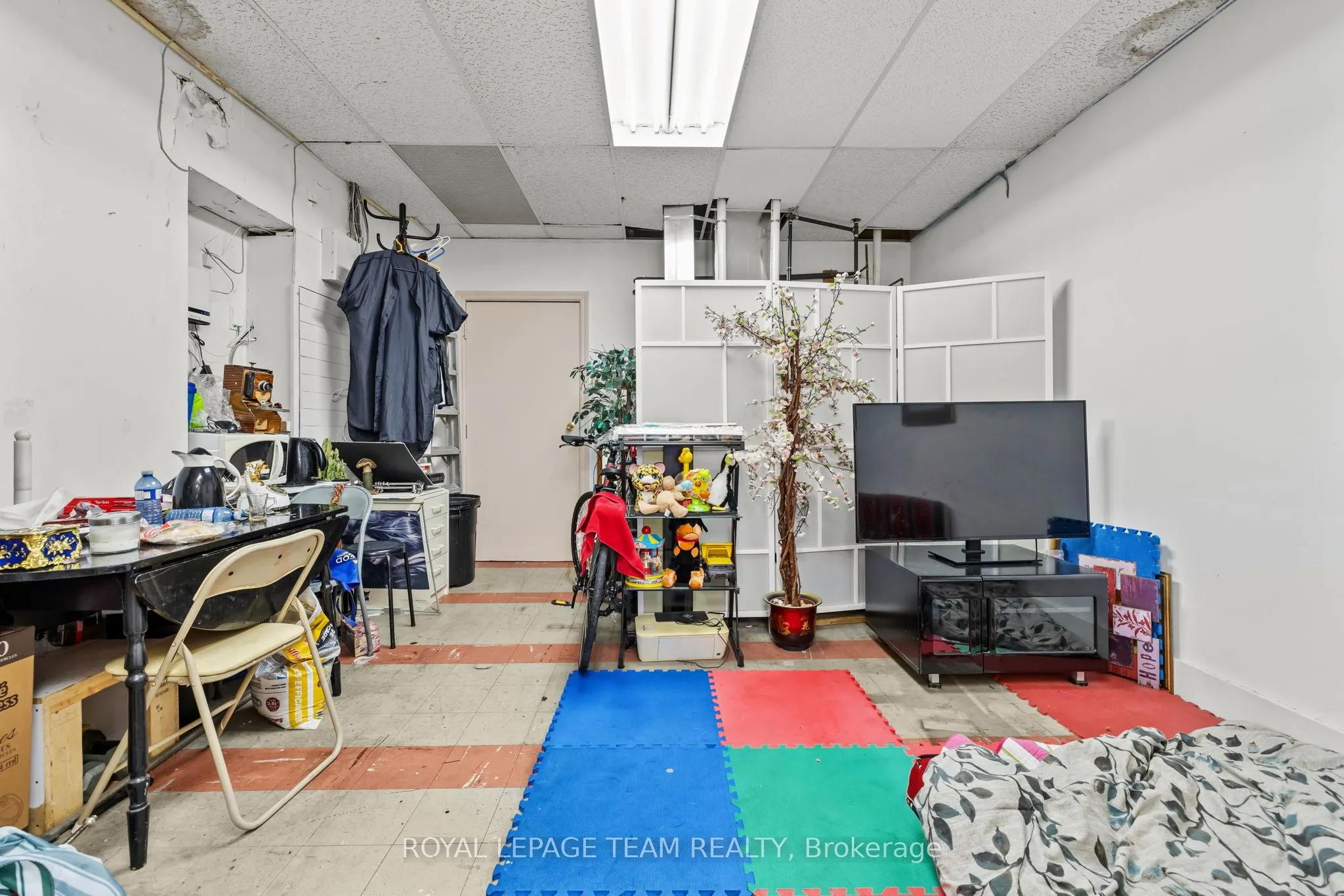 60 Lyndale Avenue, #B