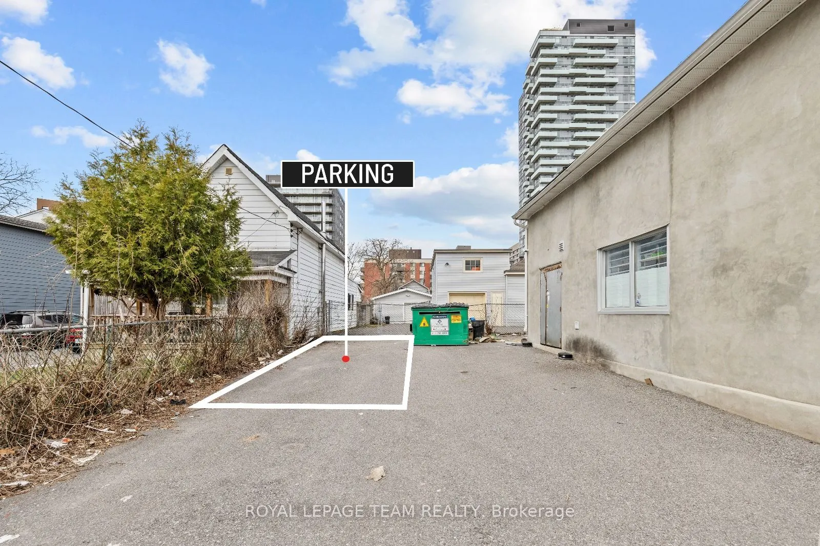 60 Lyndale Avenue, #B