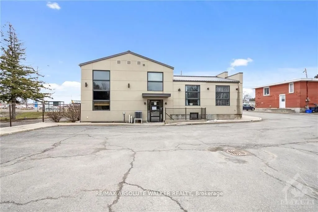3591 Innes Road