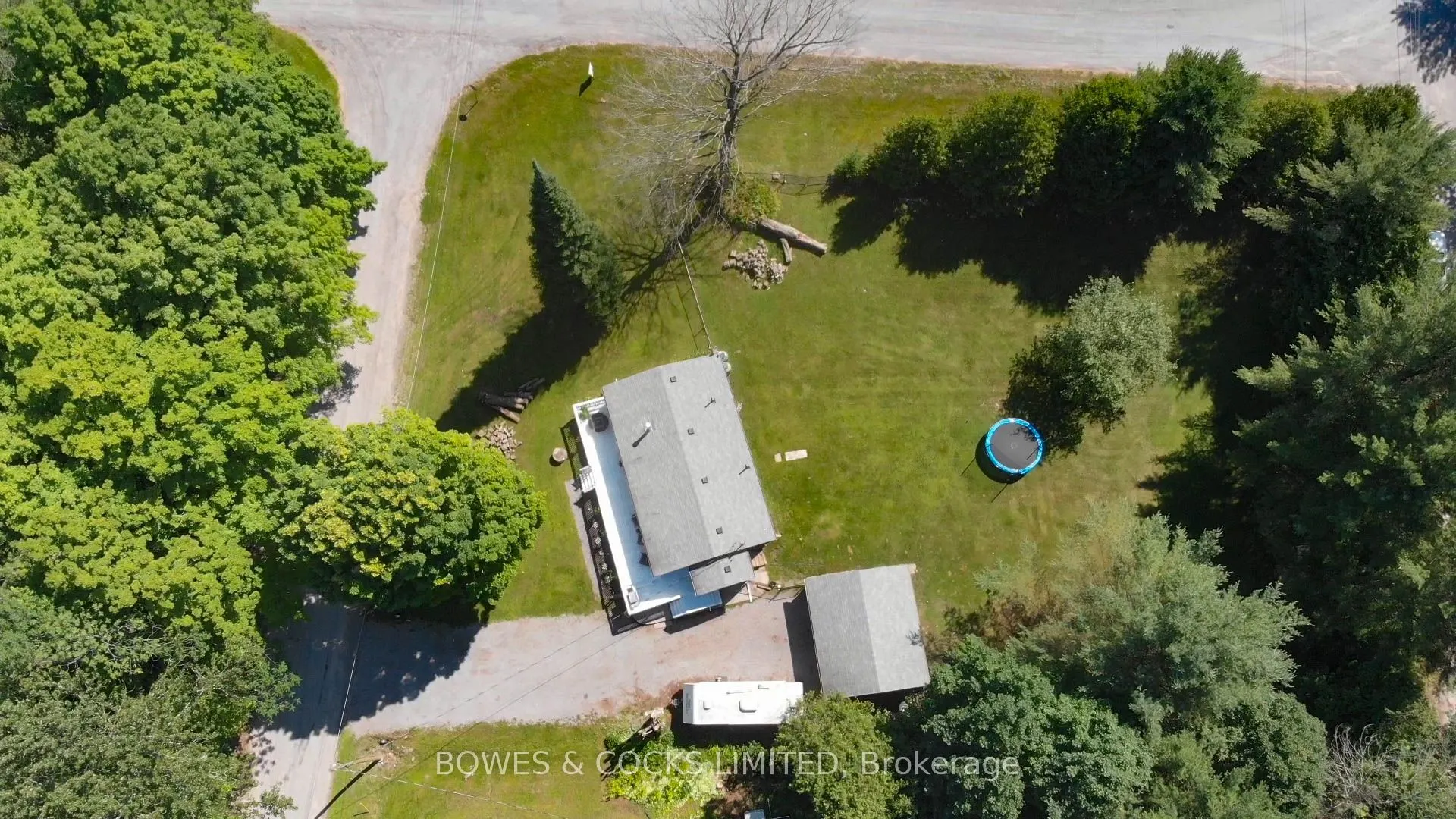 1545 Westview Crescent