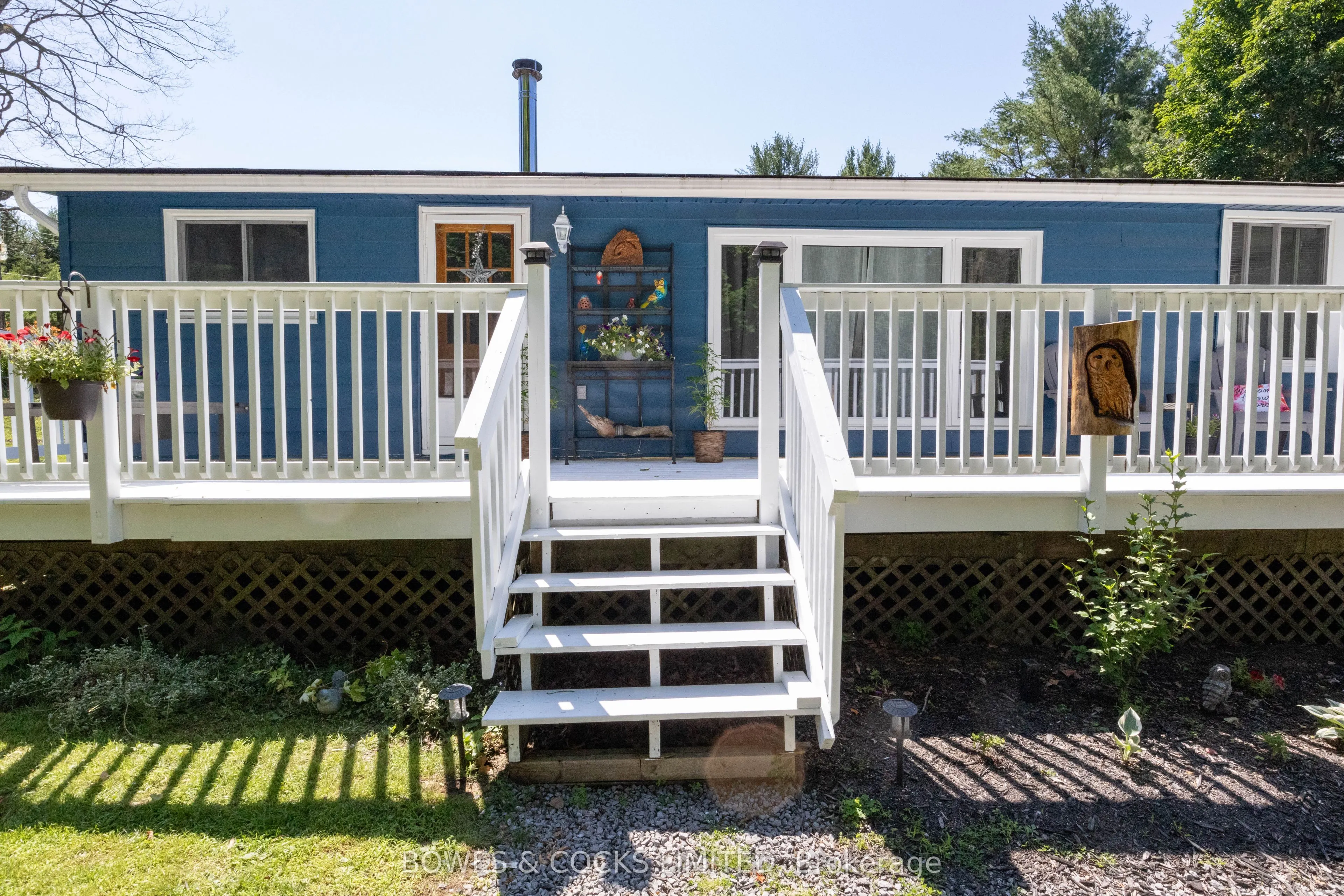 1545 Westview Crescent
