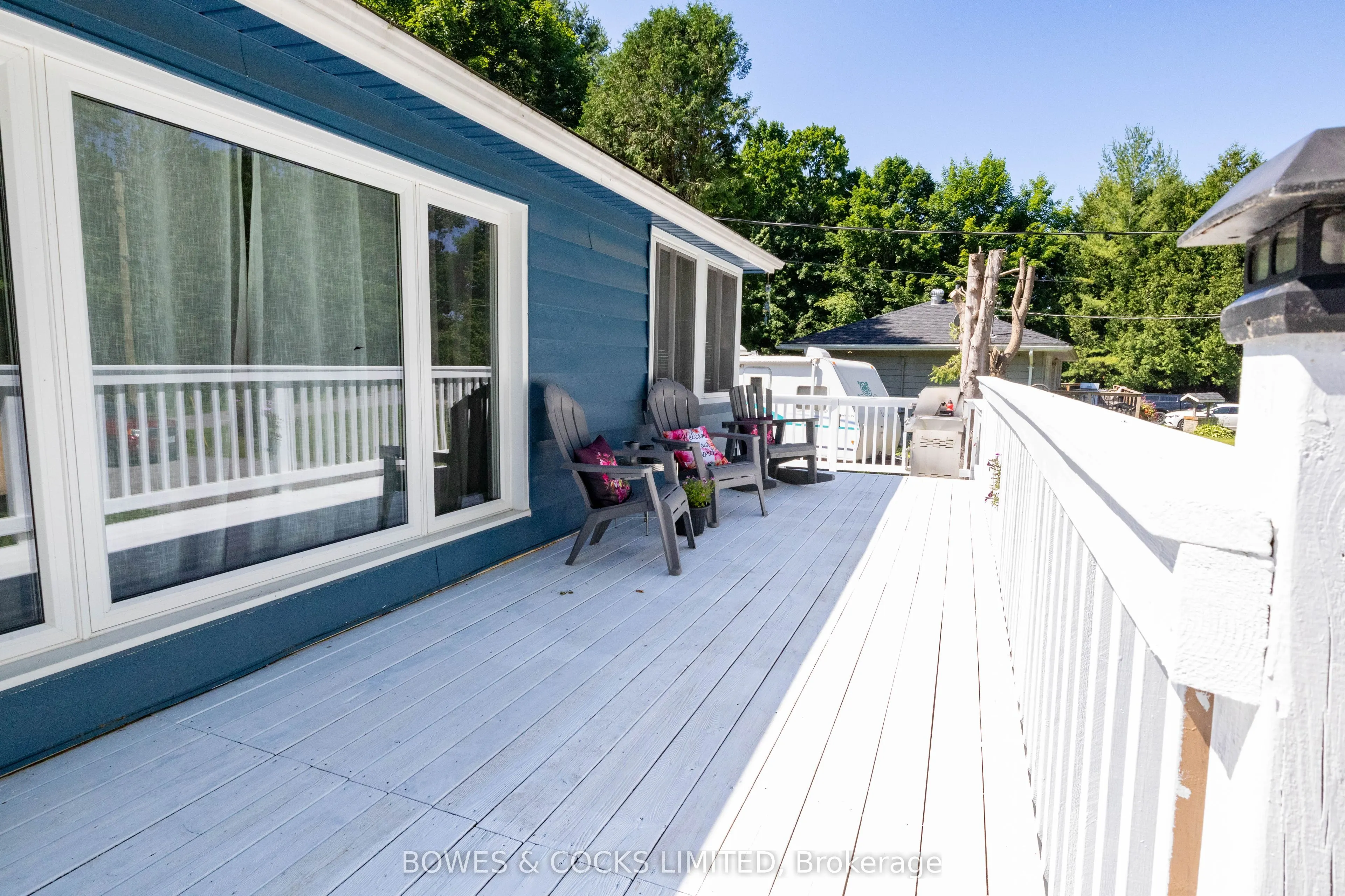 1545 Westview Crescent