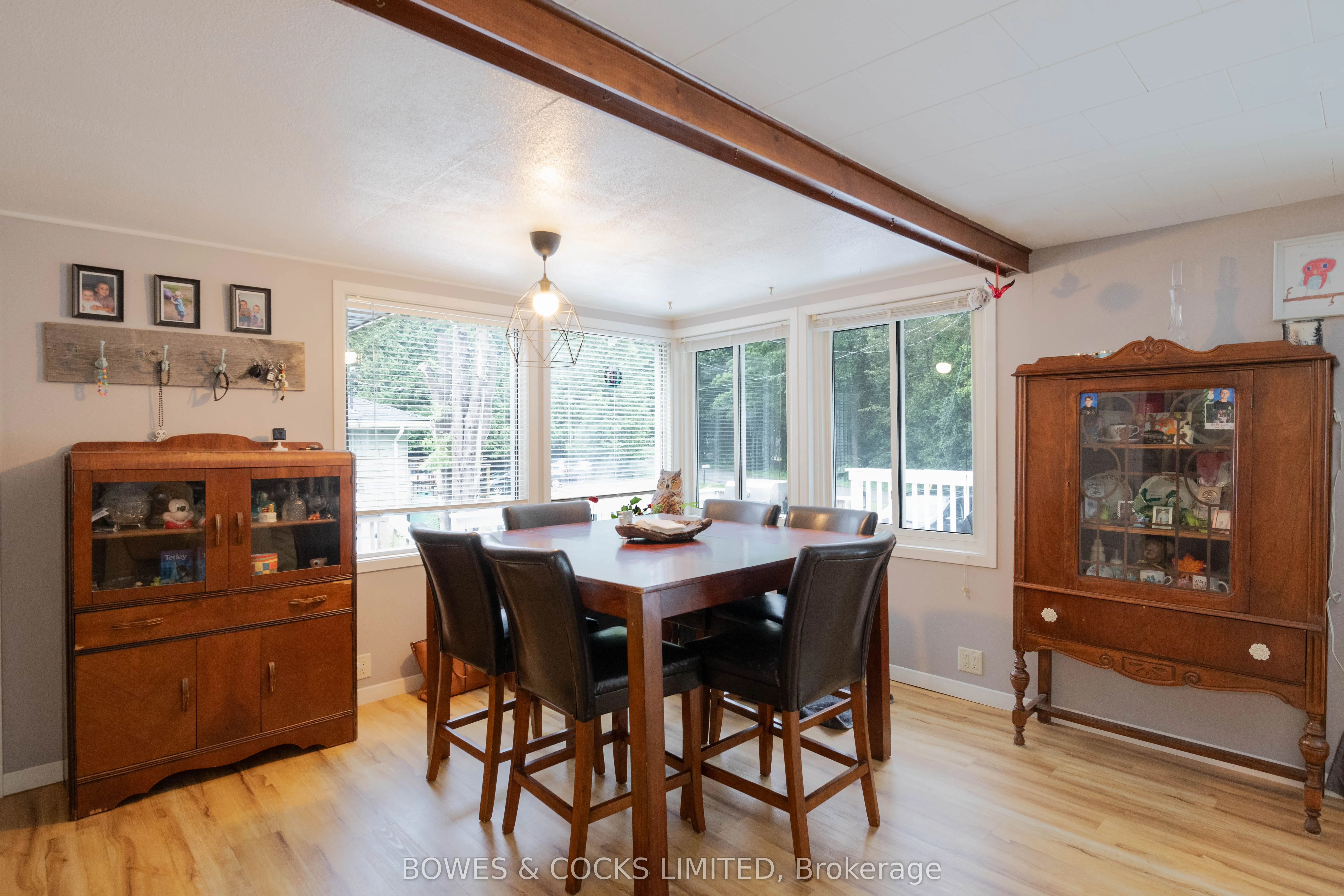 1545 Westview Crescent