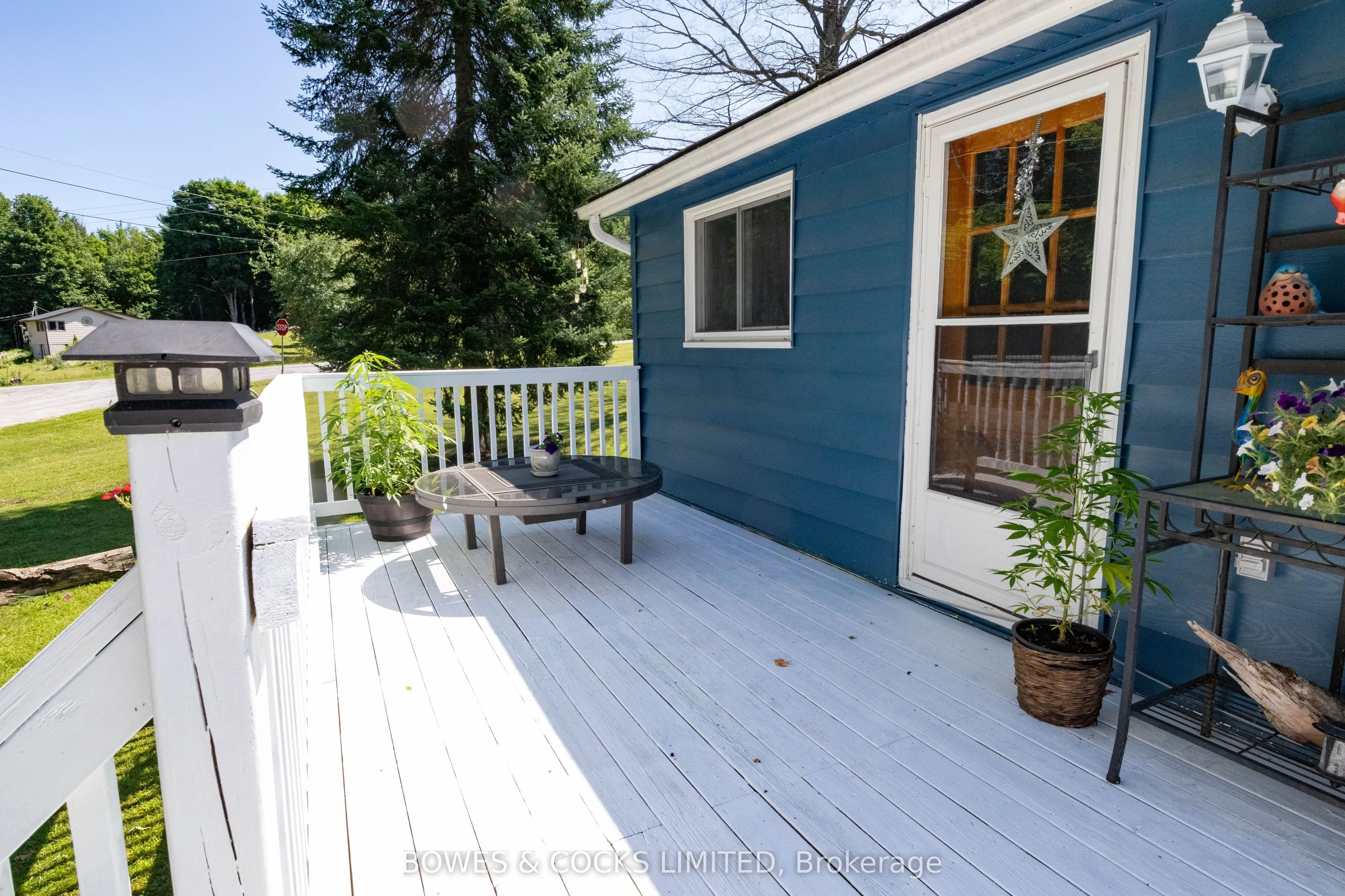 1545 Westview Crescent