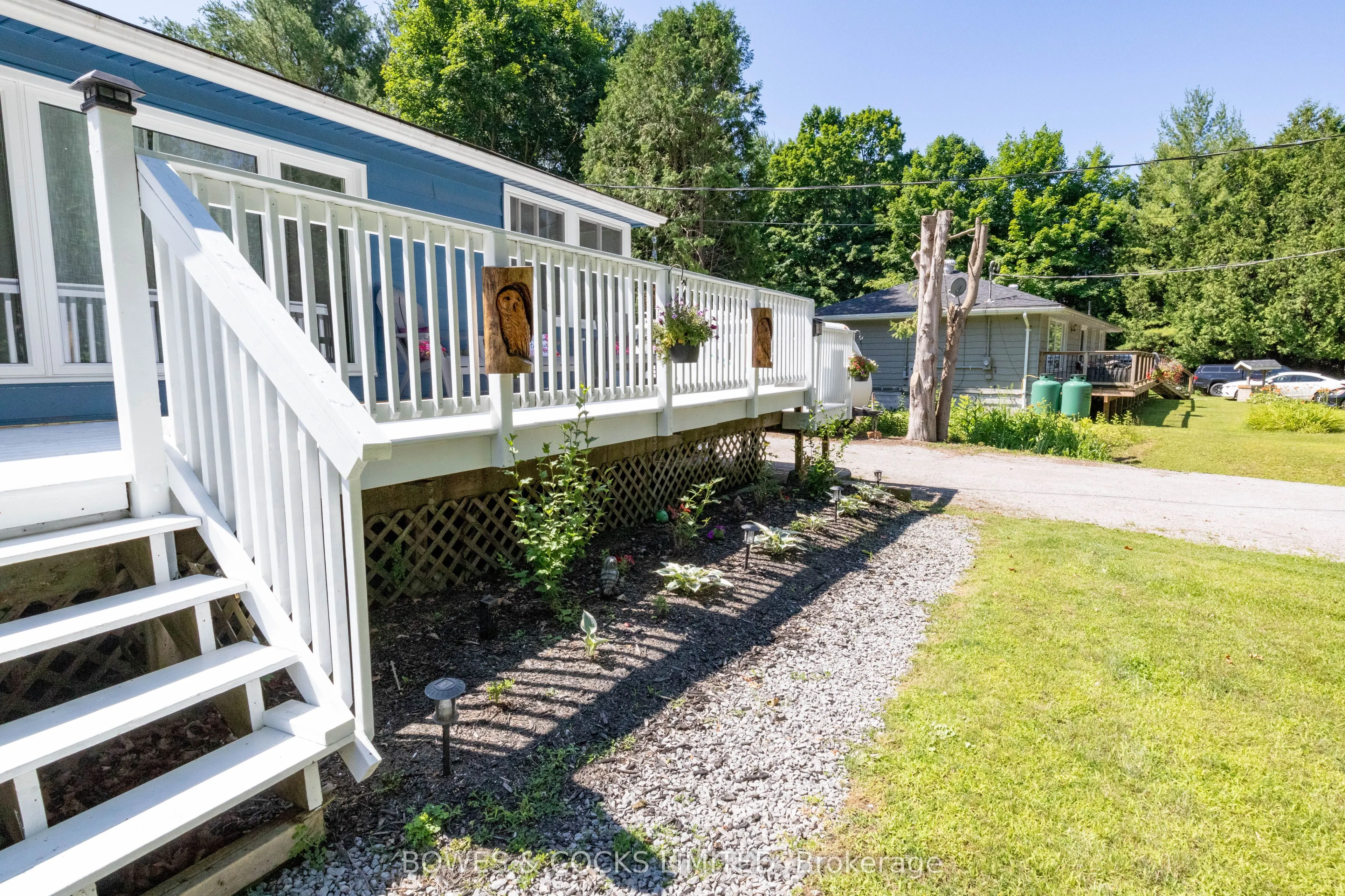 1545 Westview Crescent