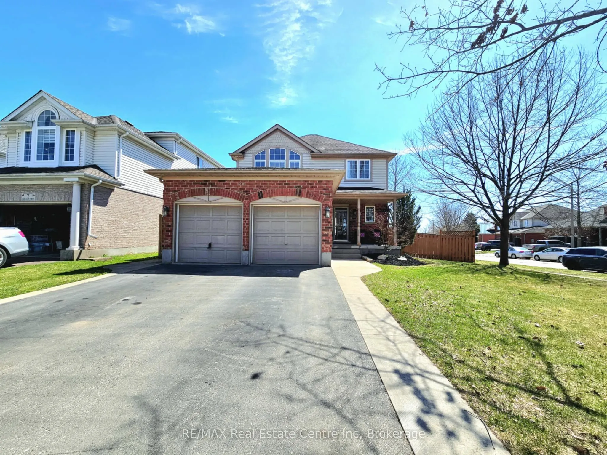 3 Karalee Crescent