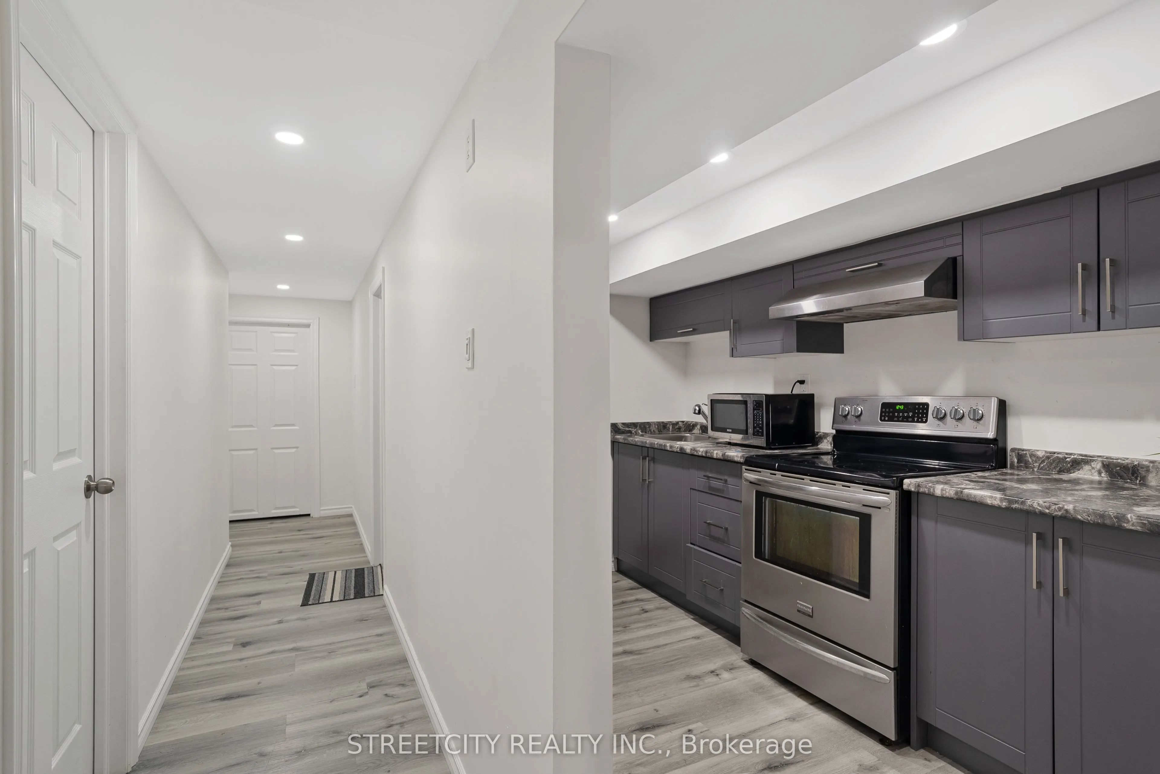 54 Brennan Drive N
