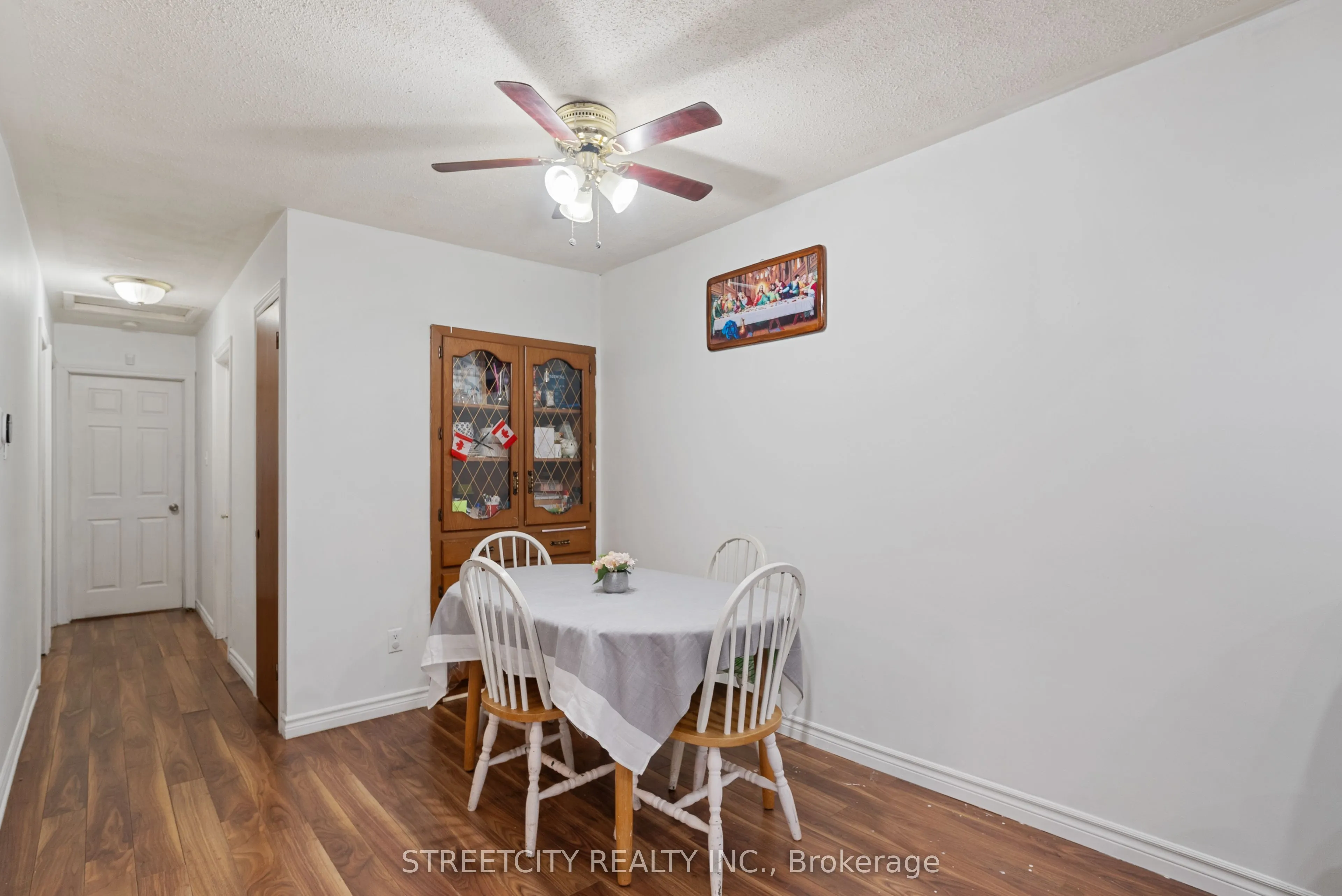 54 Brennan Drive N
