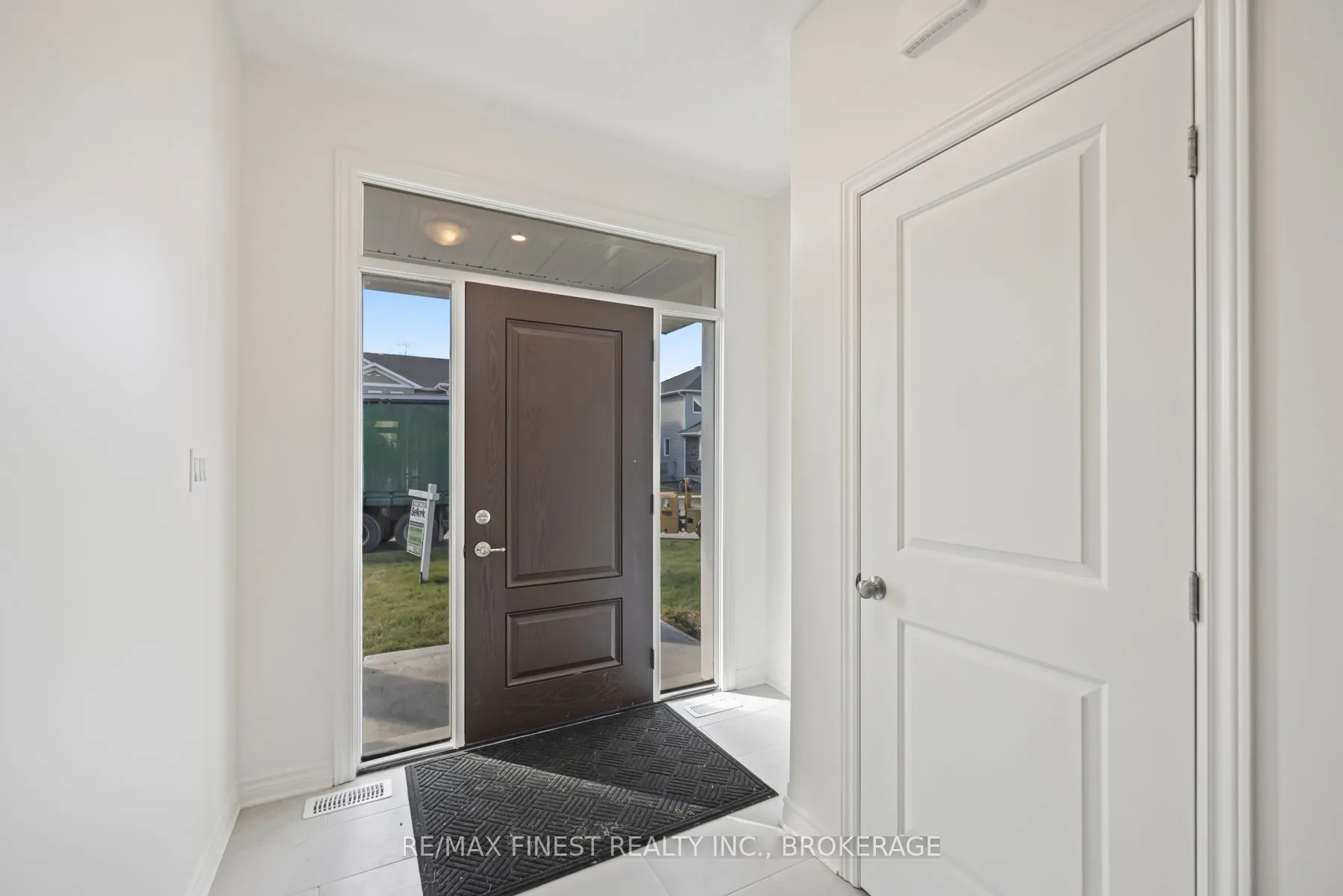 215 HERITAGE PARK Drive