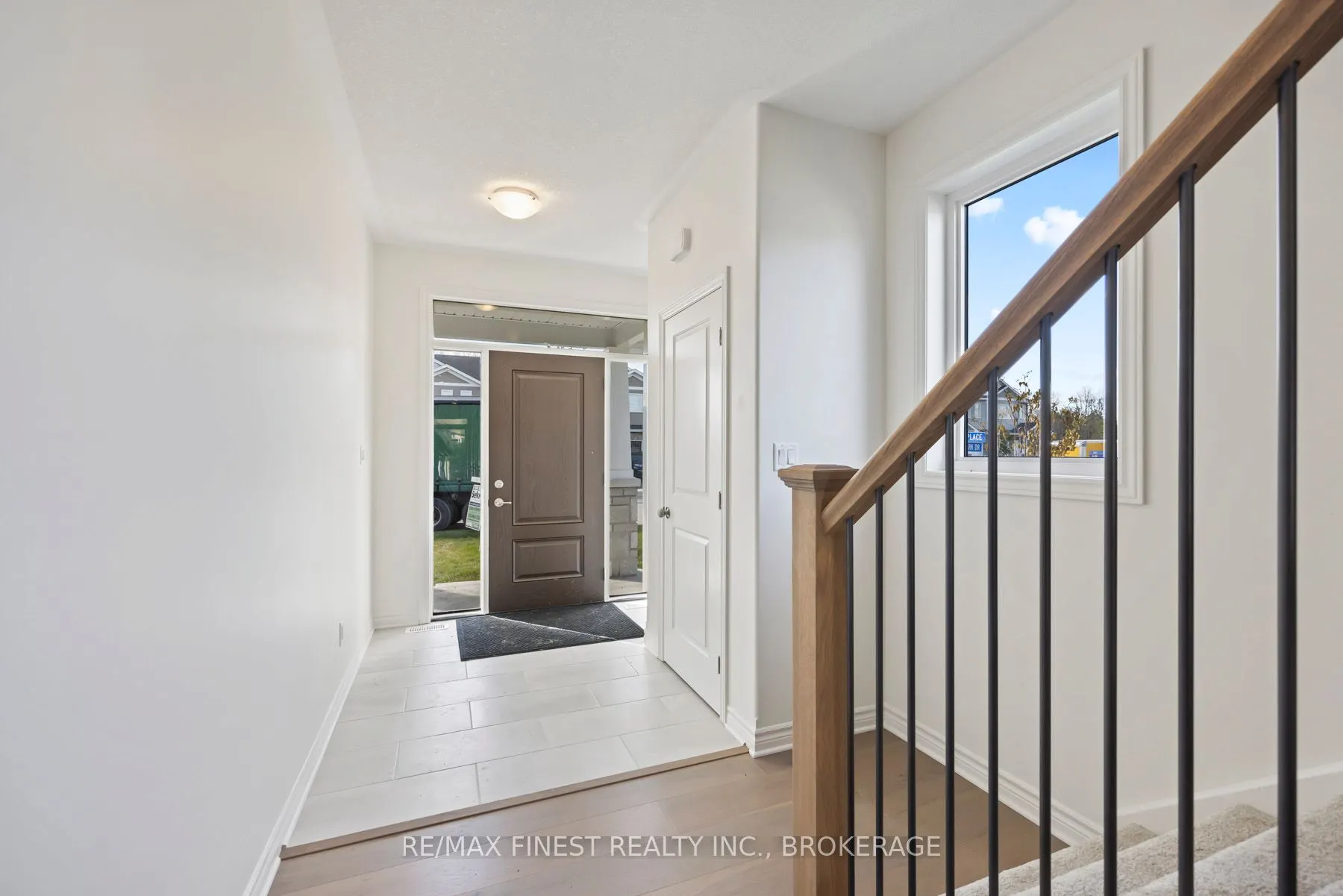 215 HERITAGE PARK Drive