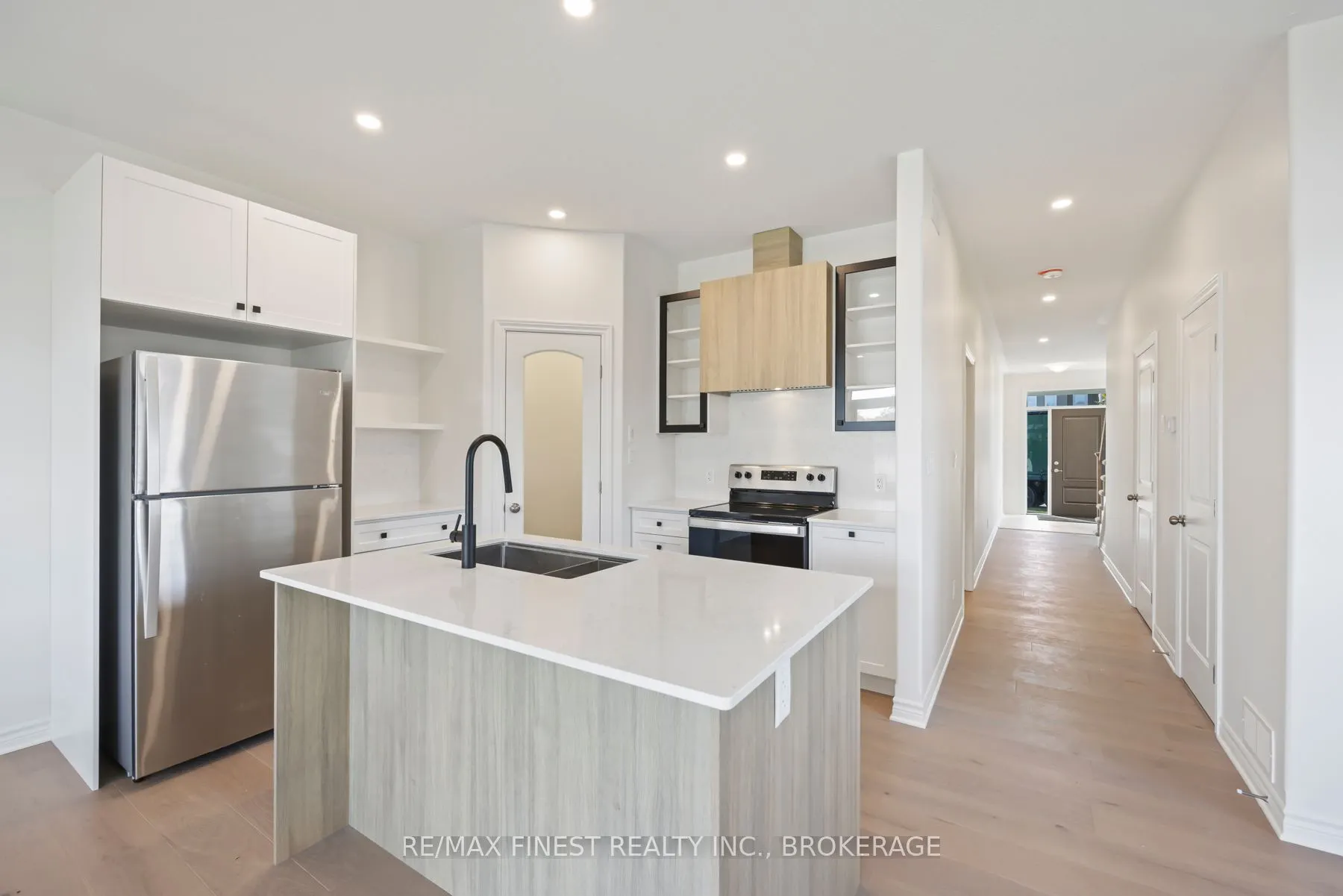 215 HERITAGE PARK Drive