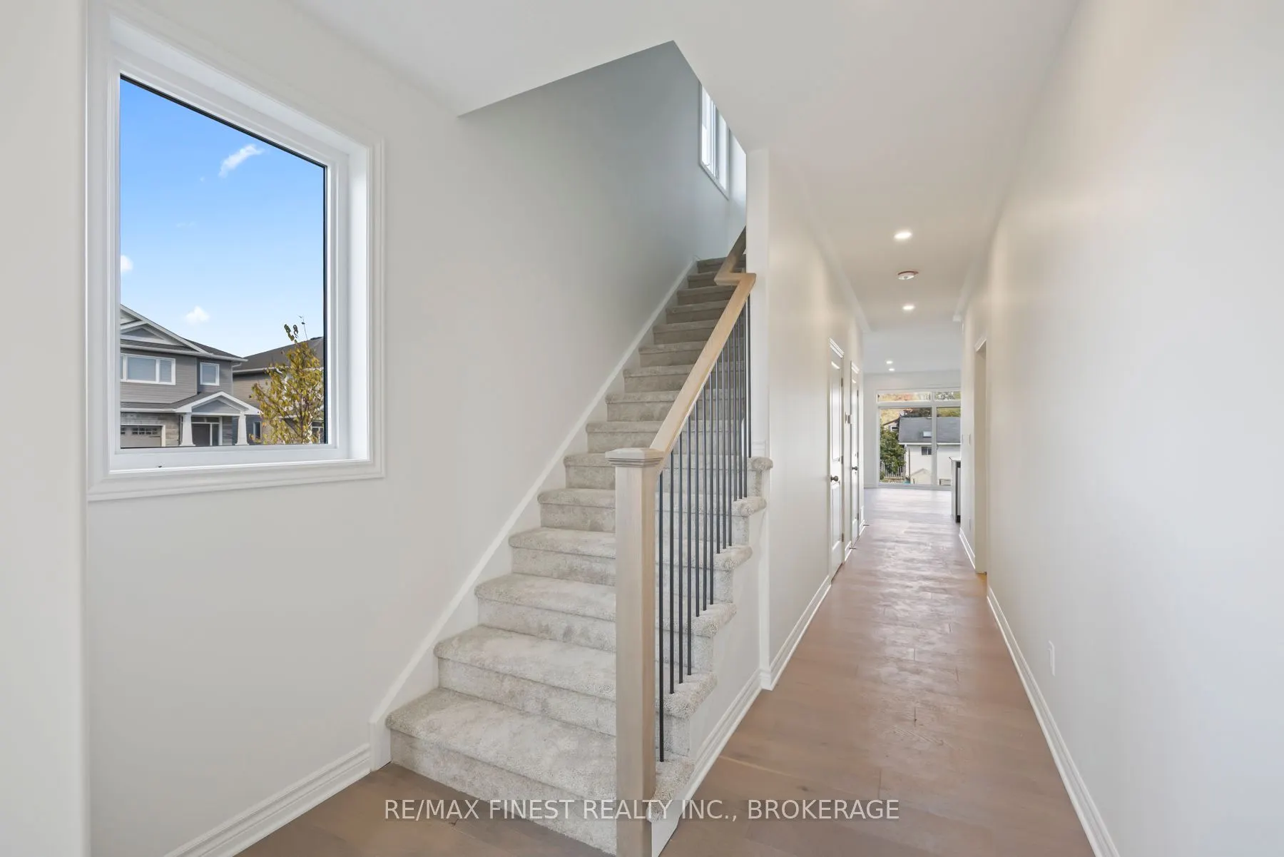 215 HERITAGE PARK Drive