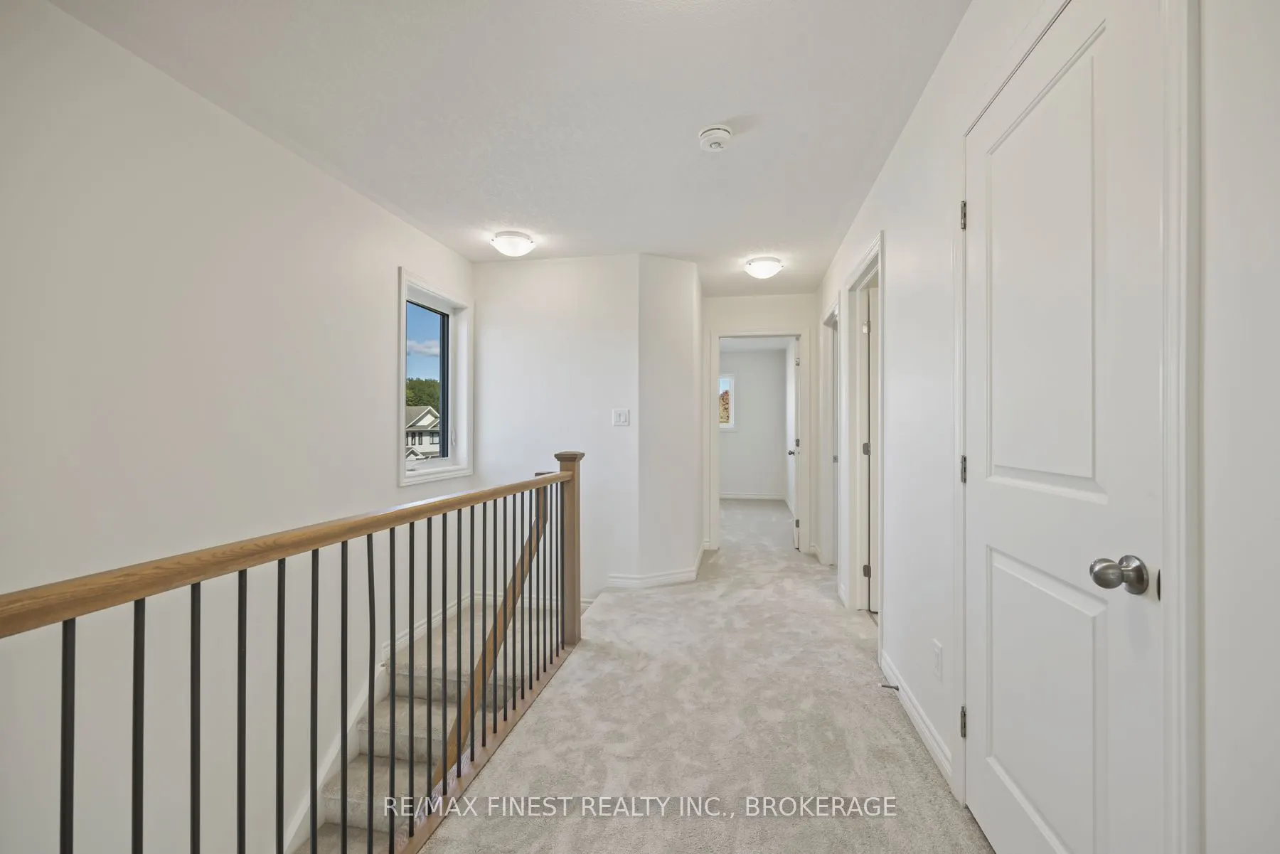 215 HERITAGE PARK Drive