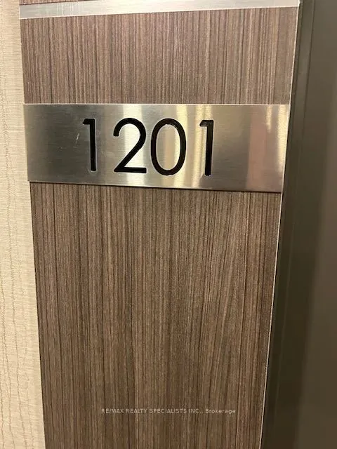 550 North Service Road #1201
