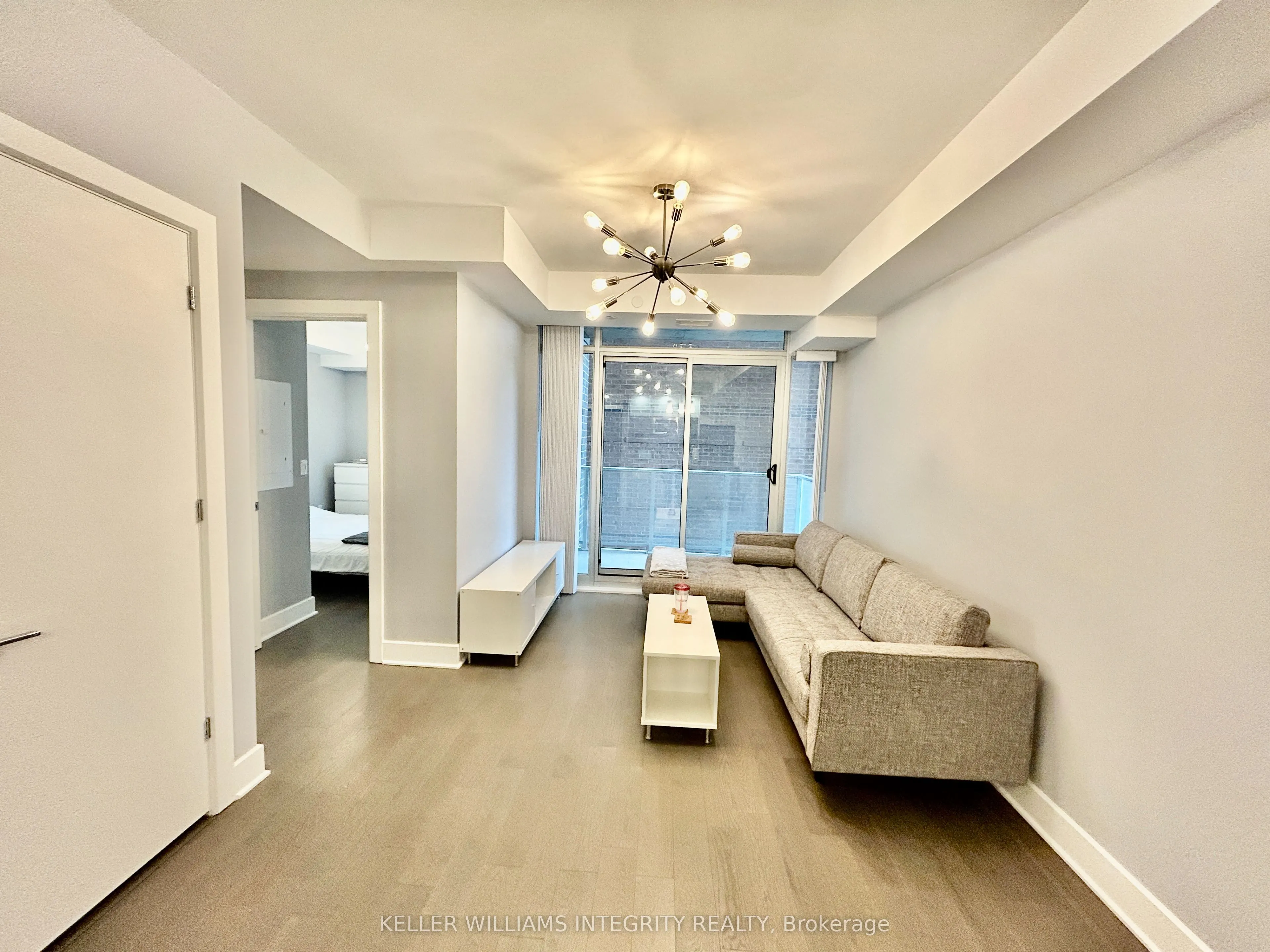 255 Bay Street #506