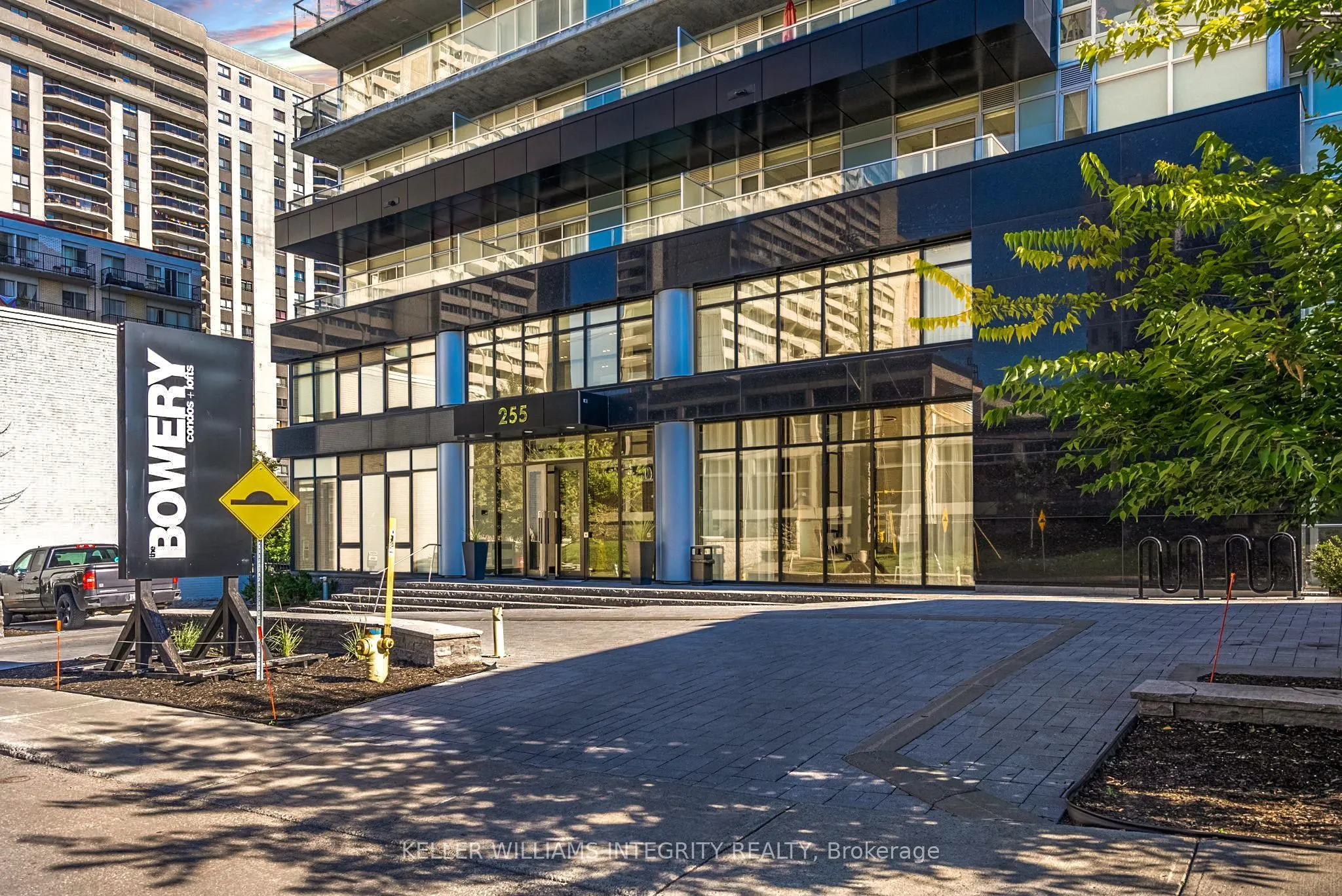 255 Bay Street #506
