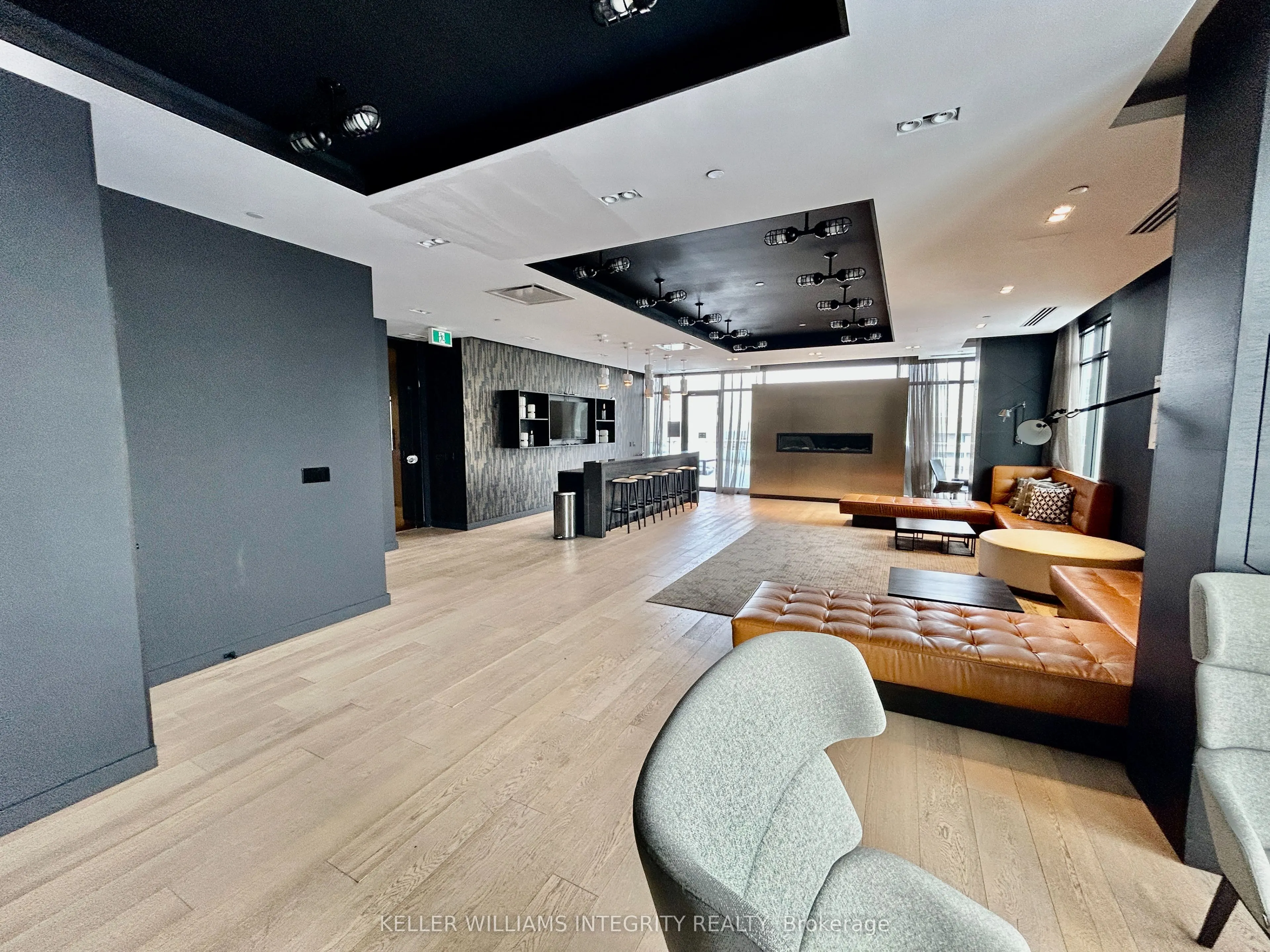 255 Bay Street #506