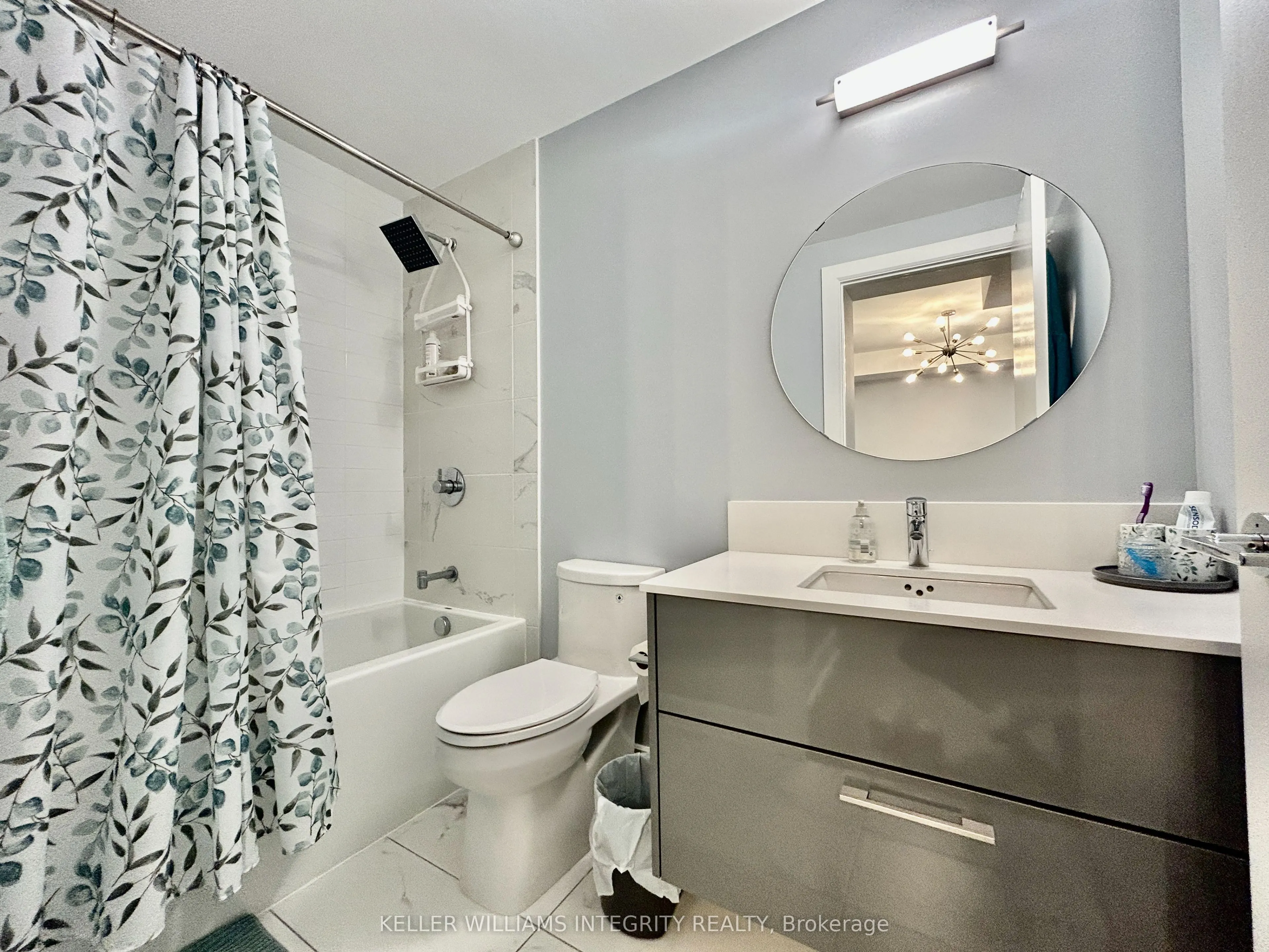 255 Bay Street #506