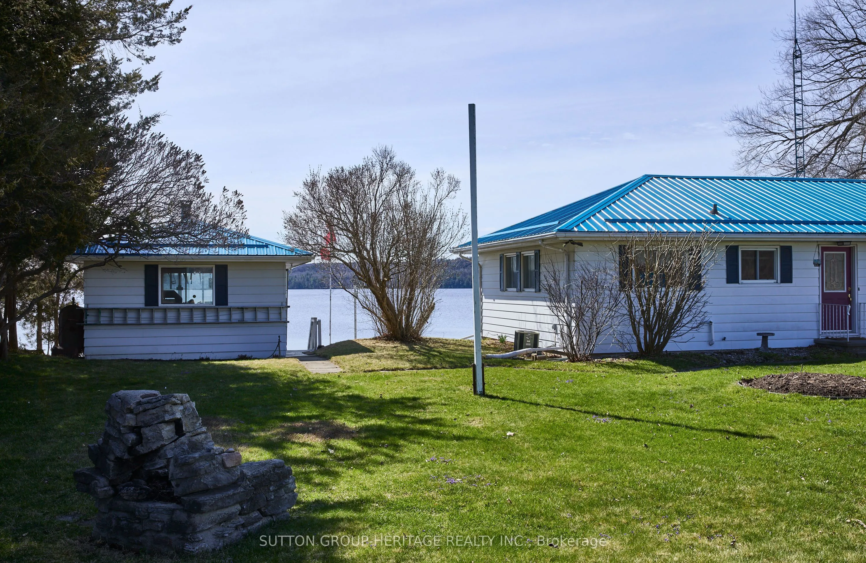 11056 Loyalist Parkway