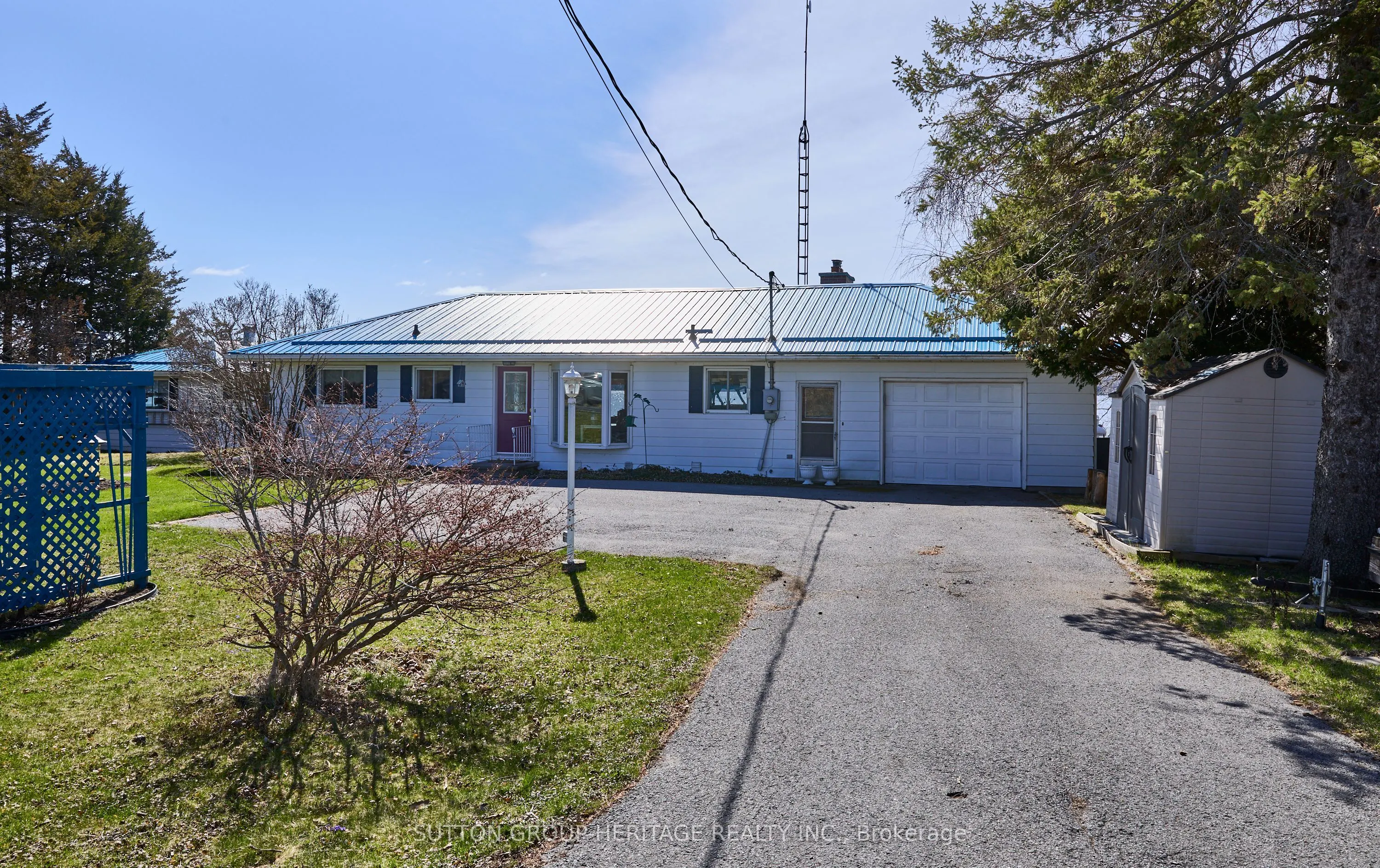 11056 Loyalist Parkway