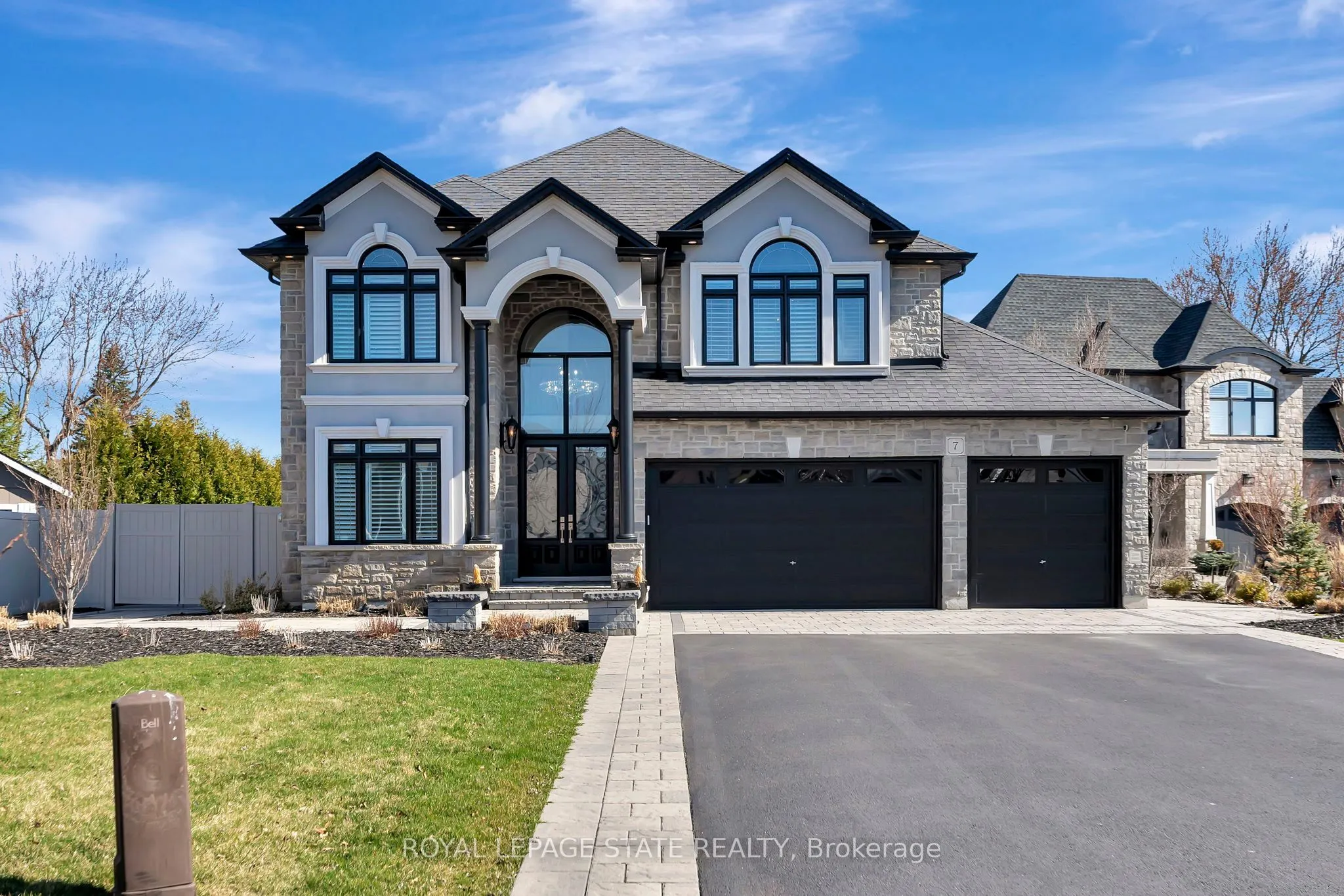 7 Bernini Court