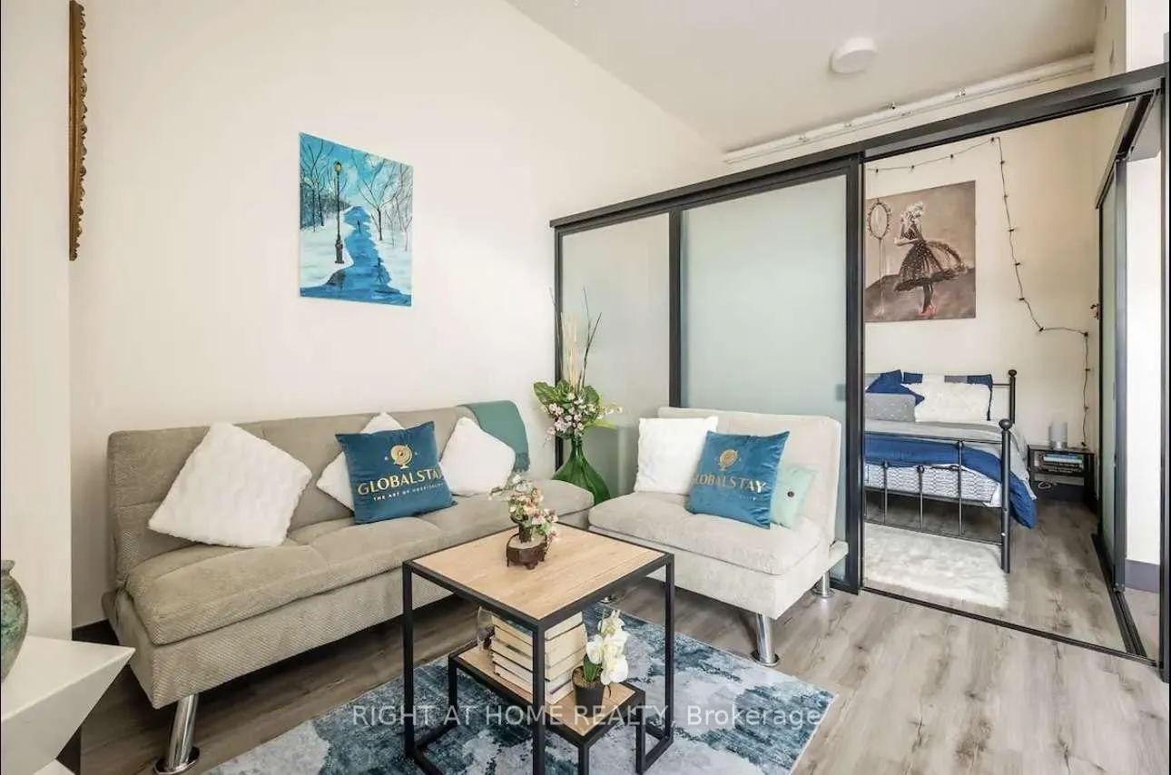 121 King Street E #101