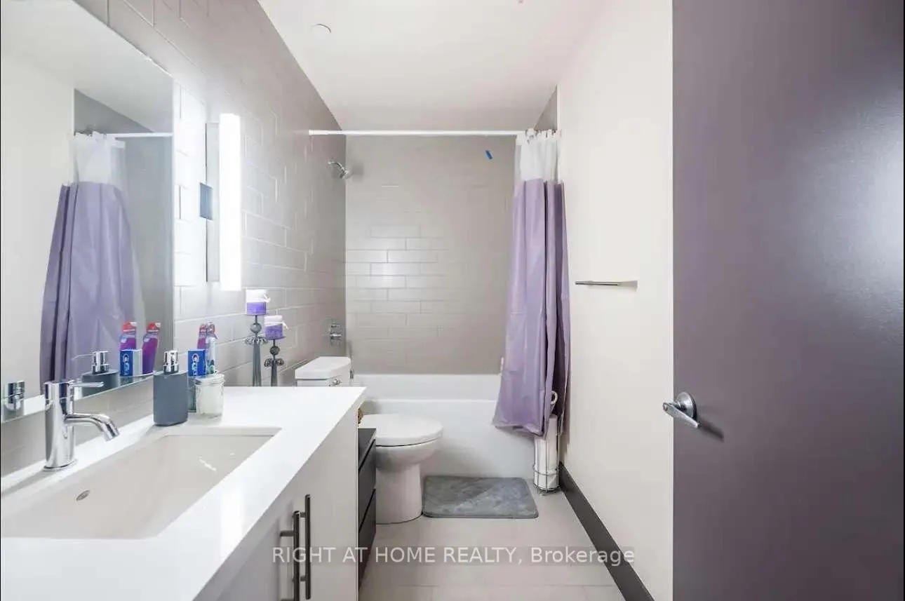 121 King Street E #101