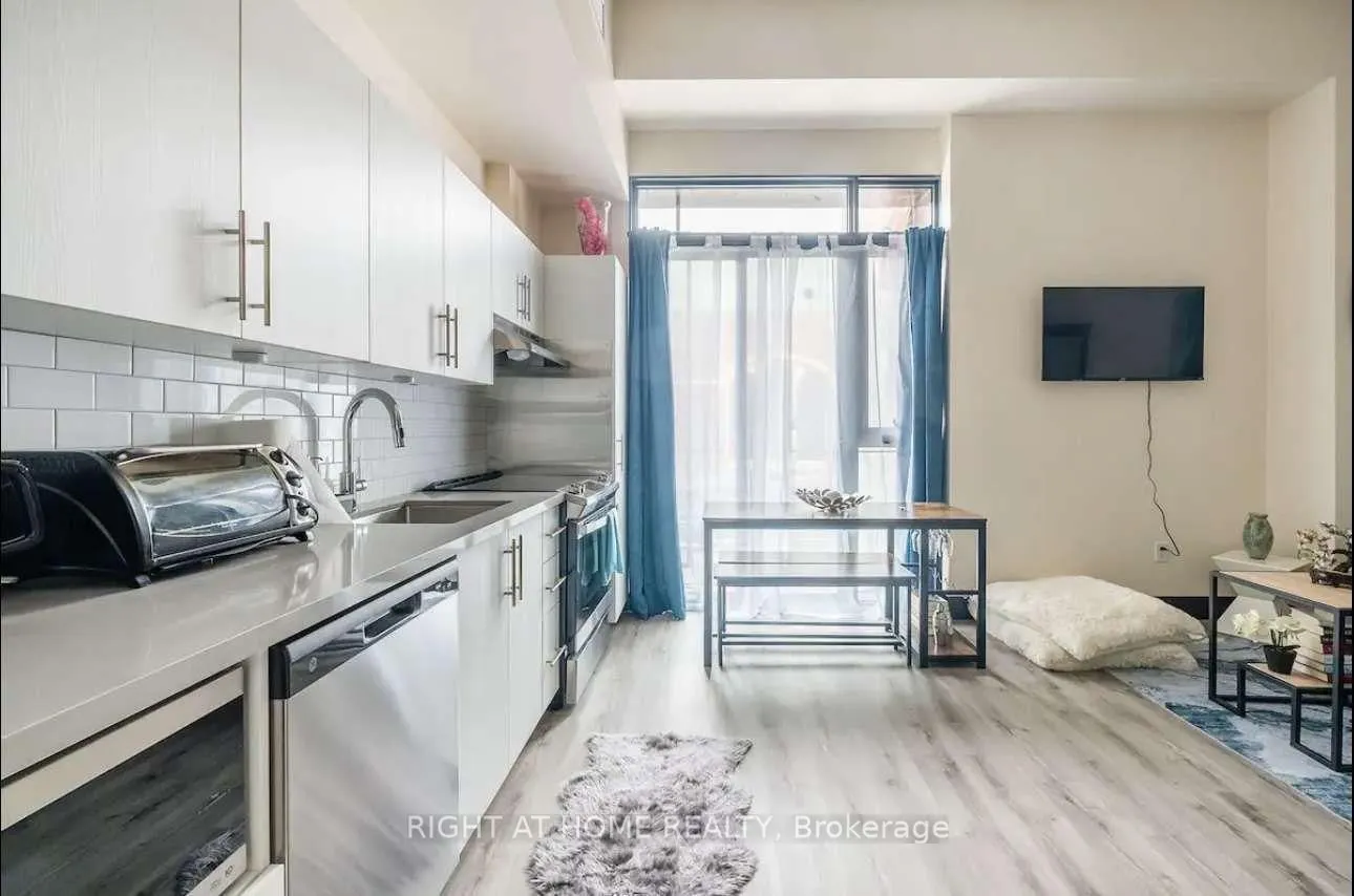 121 King Street E #101