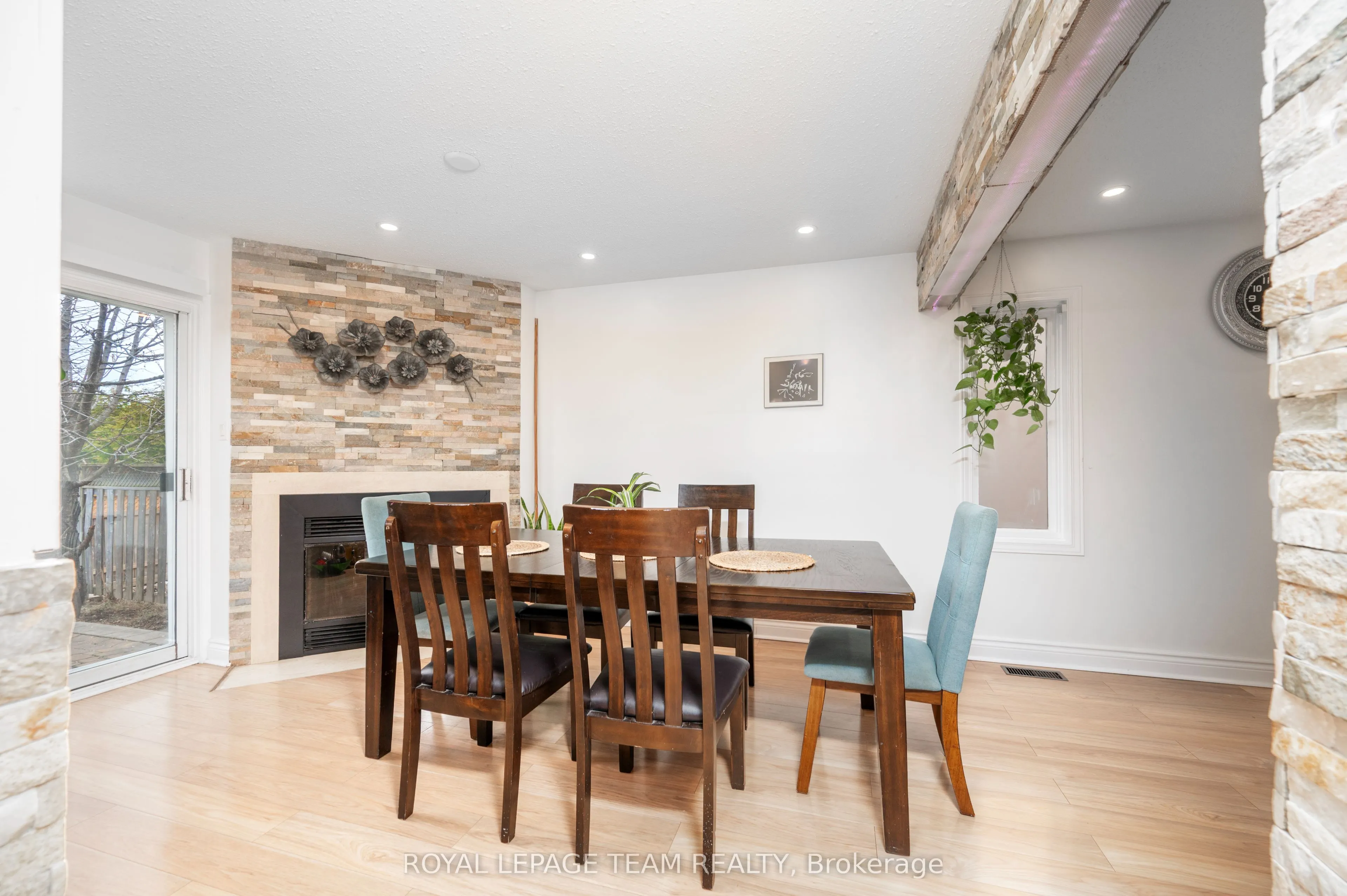 53 Havenhurst Crescent