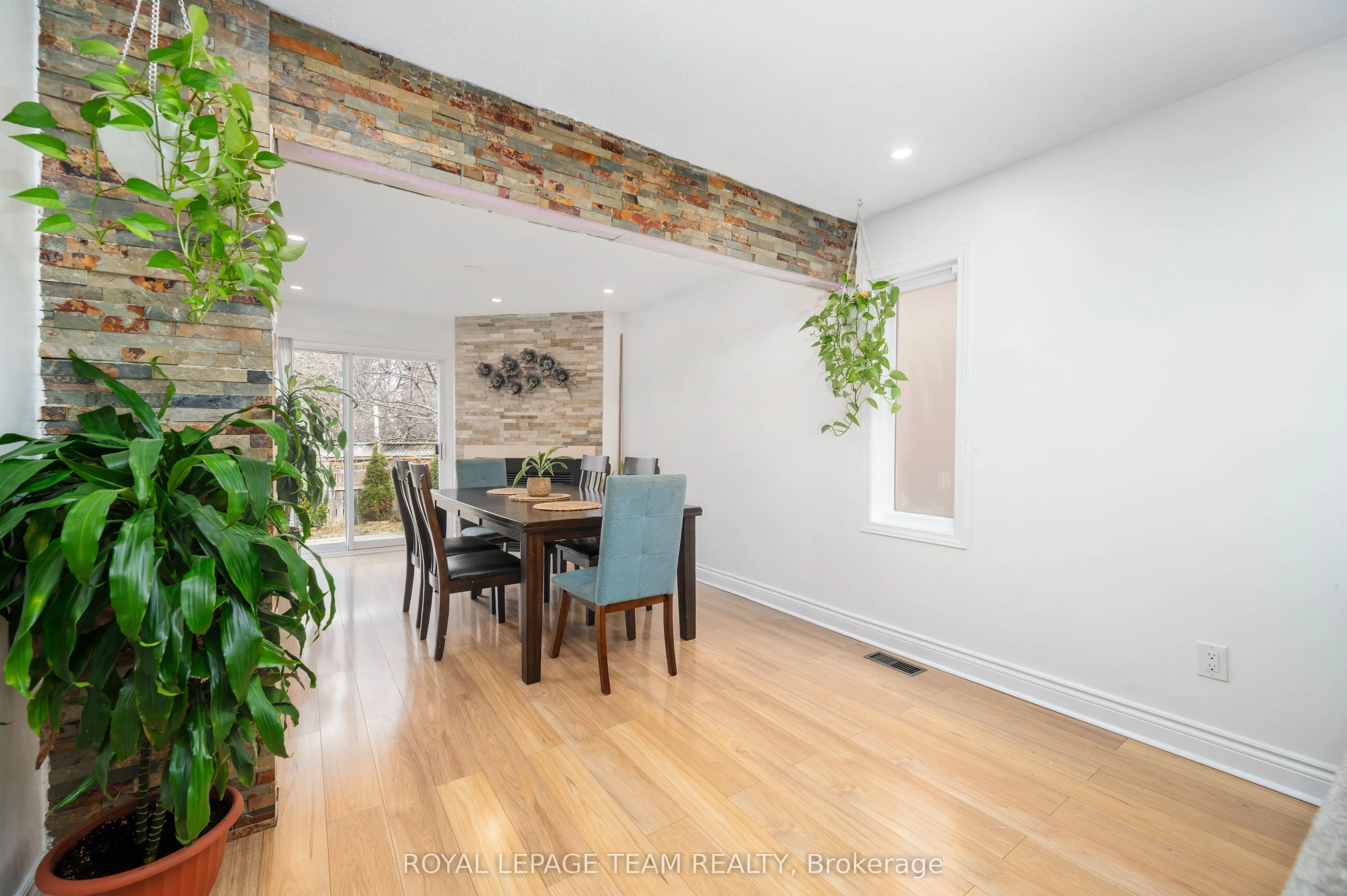 53 Havenhurst Crescent