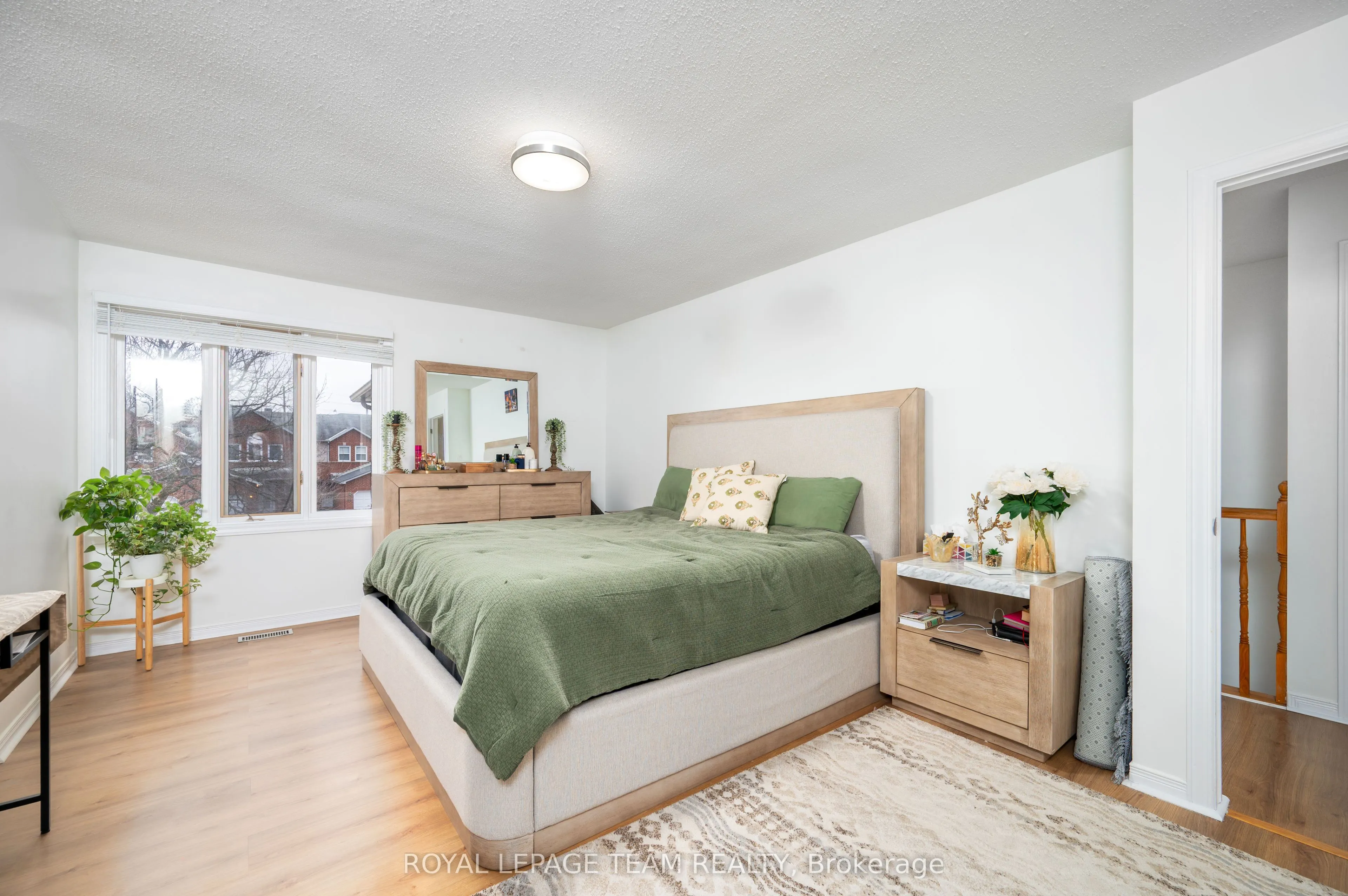 53 Havenhurst Crescent