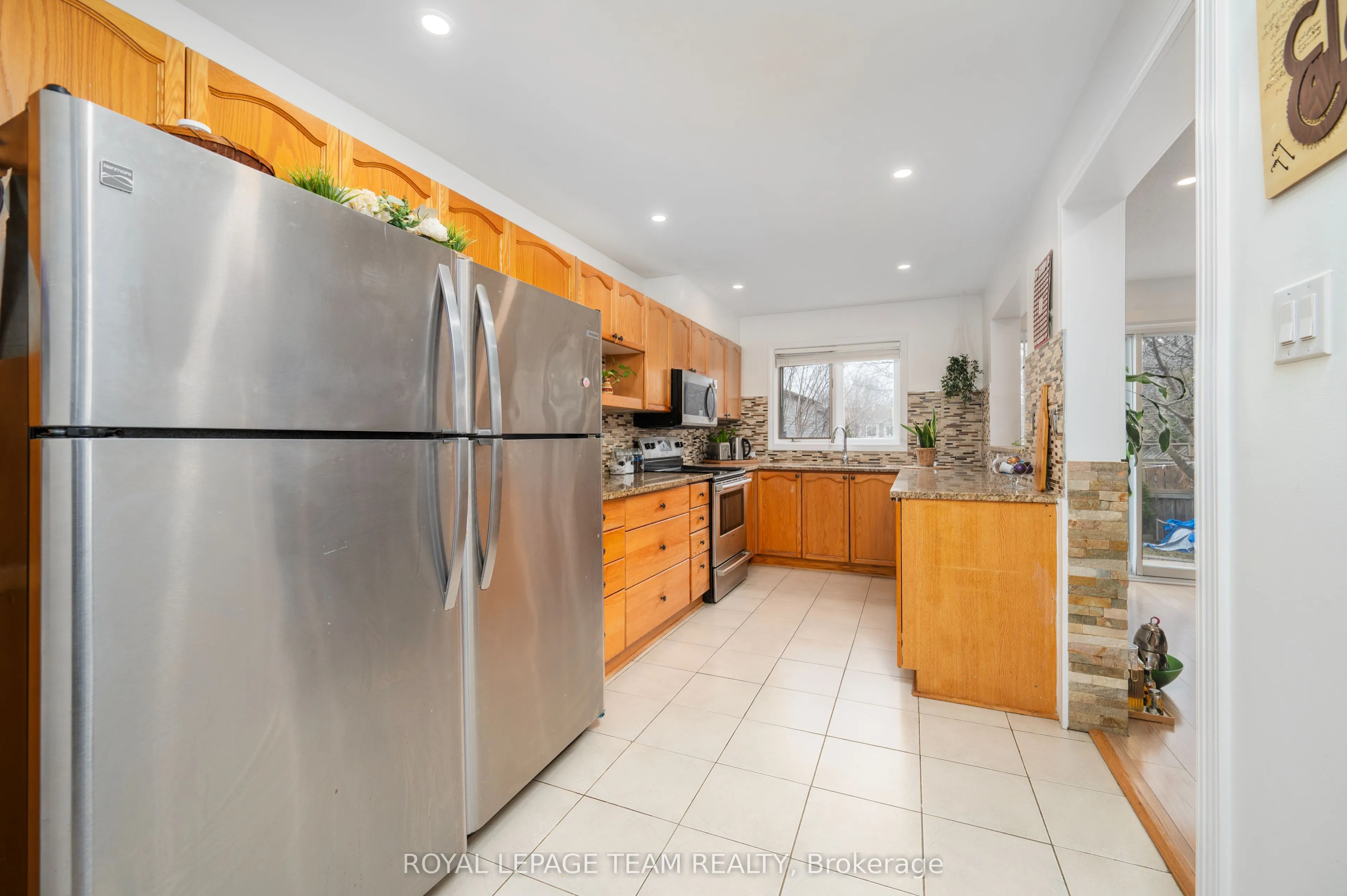 53 Havenhurst Crescent