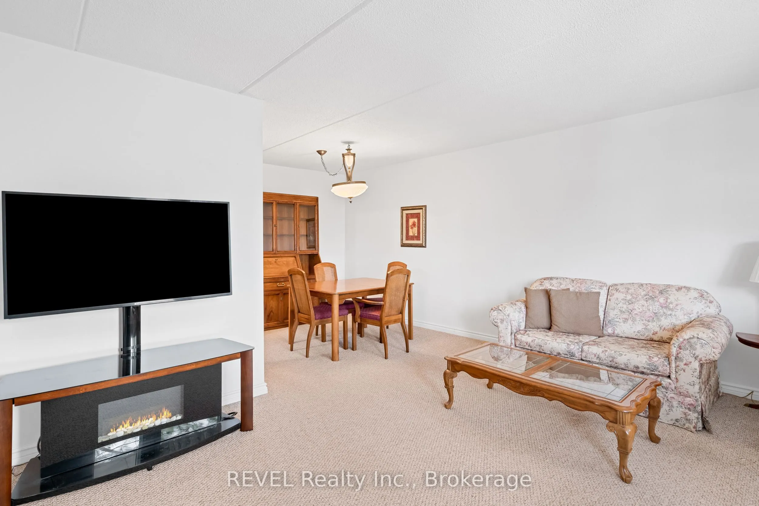198 Scott Street, #417