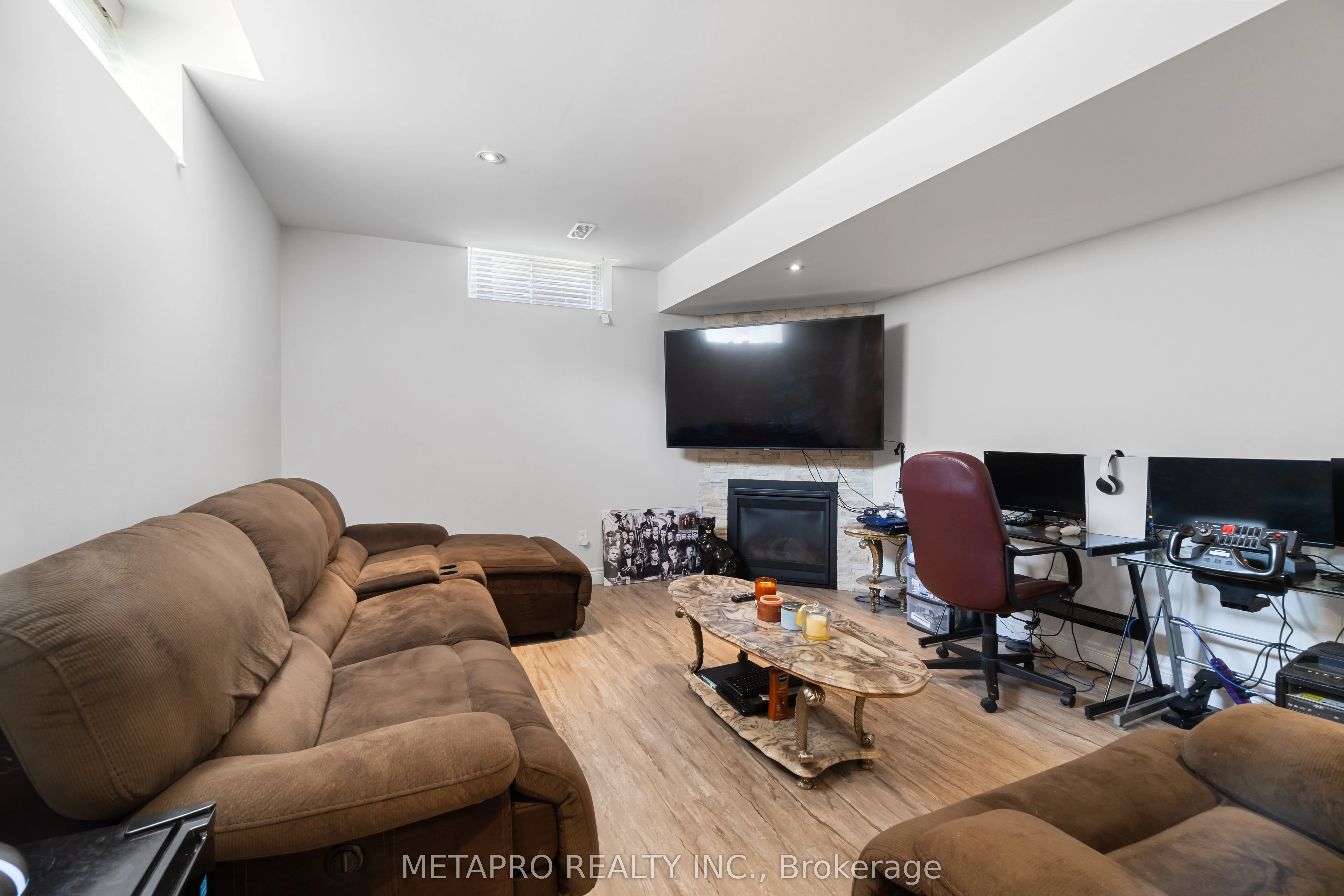 43 Riesling Court