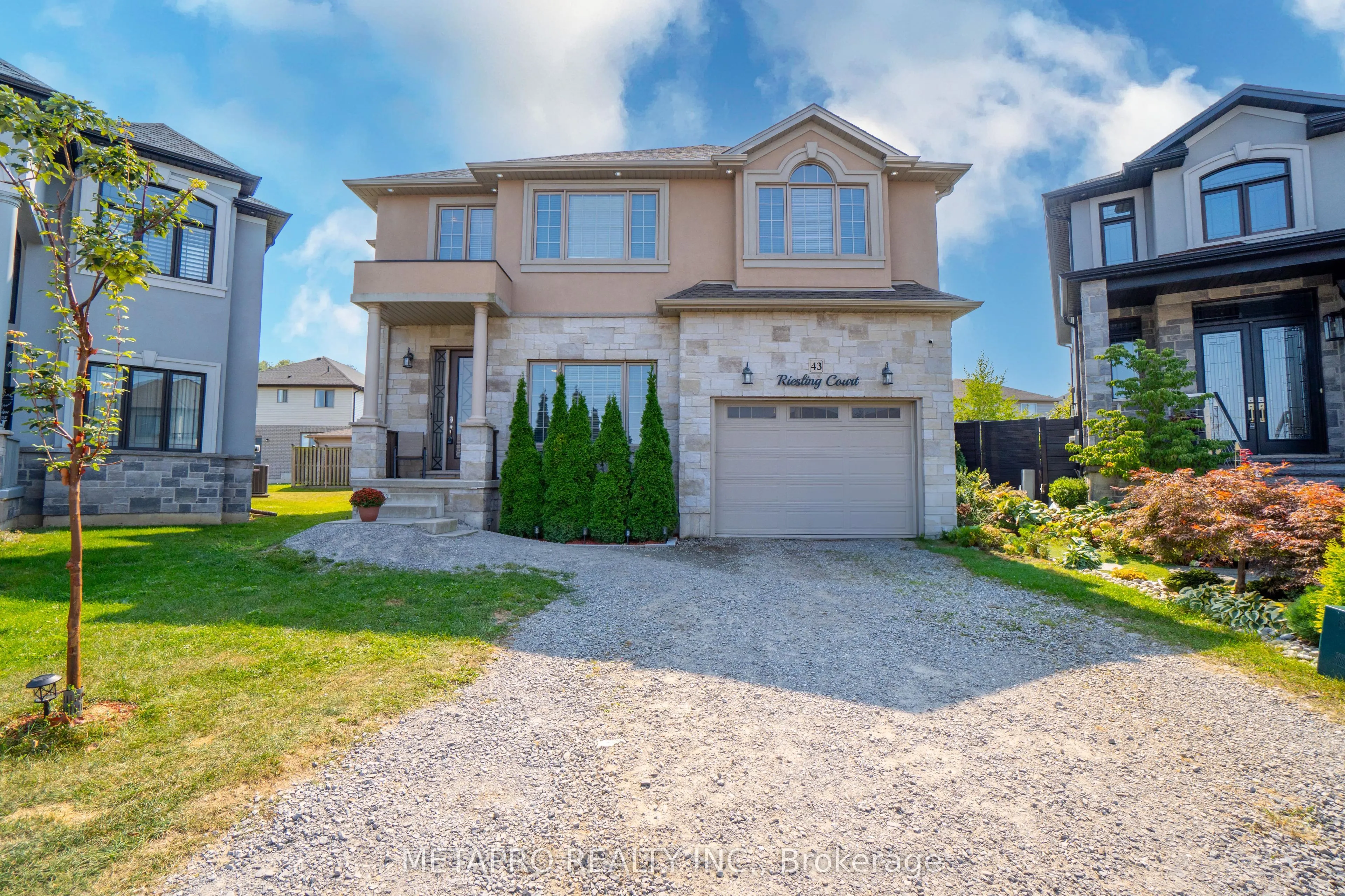 43 Riesling Court