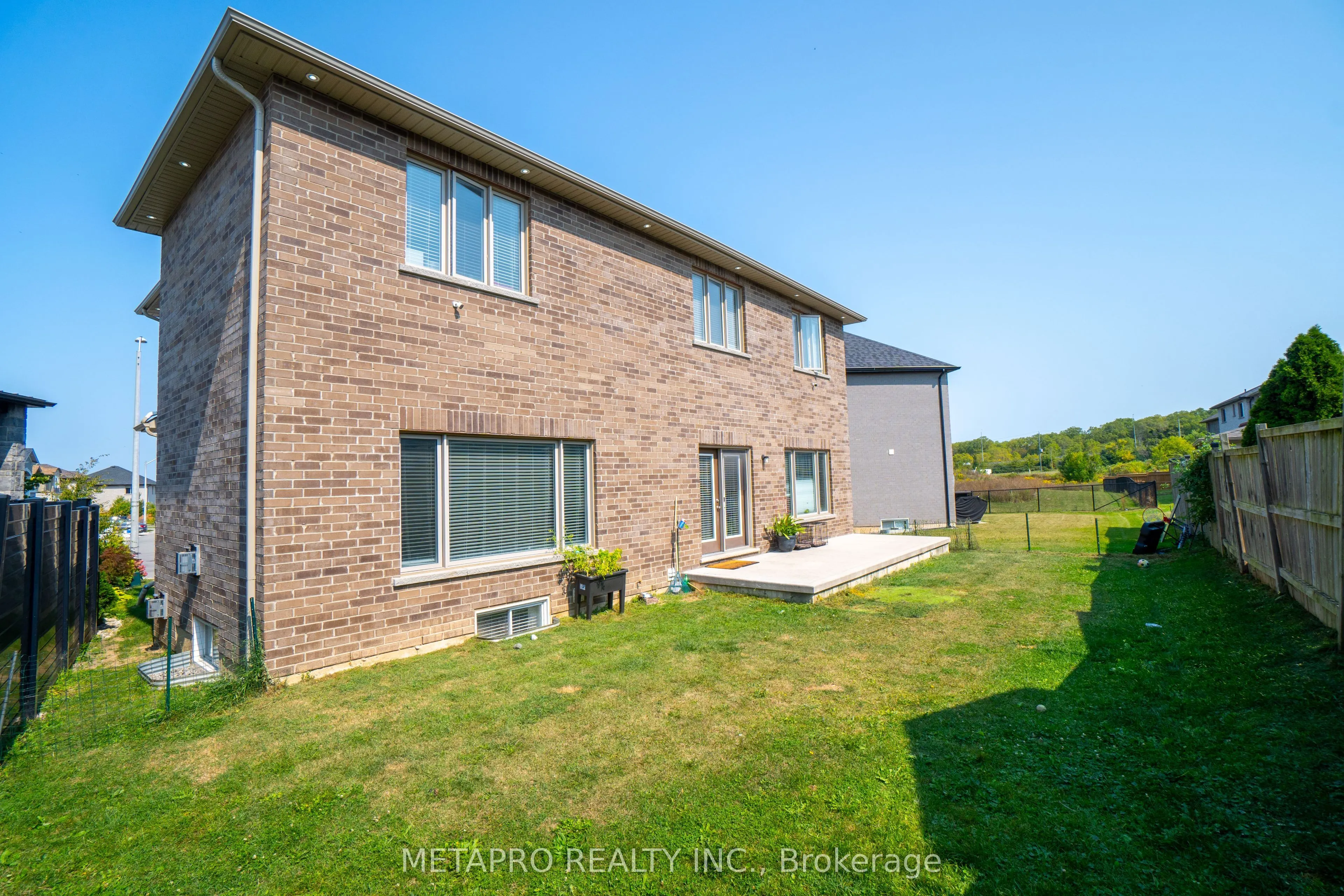 43 Riesling Court