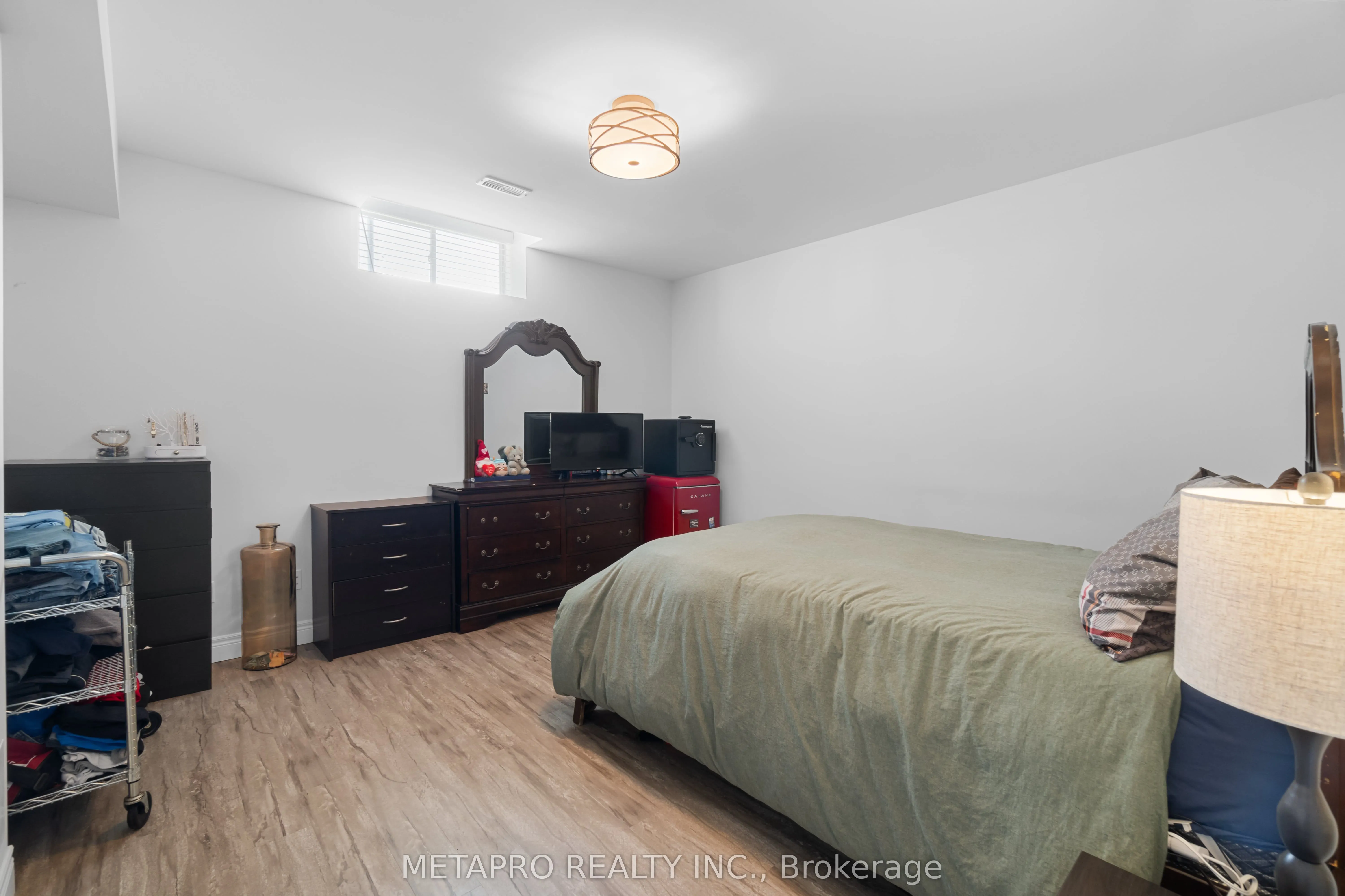 43 Riesling Court
