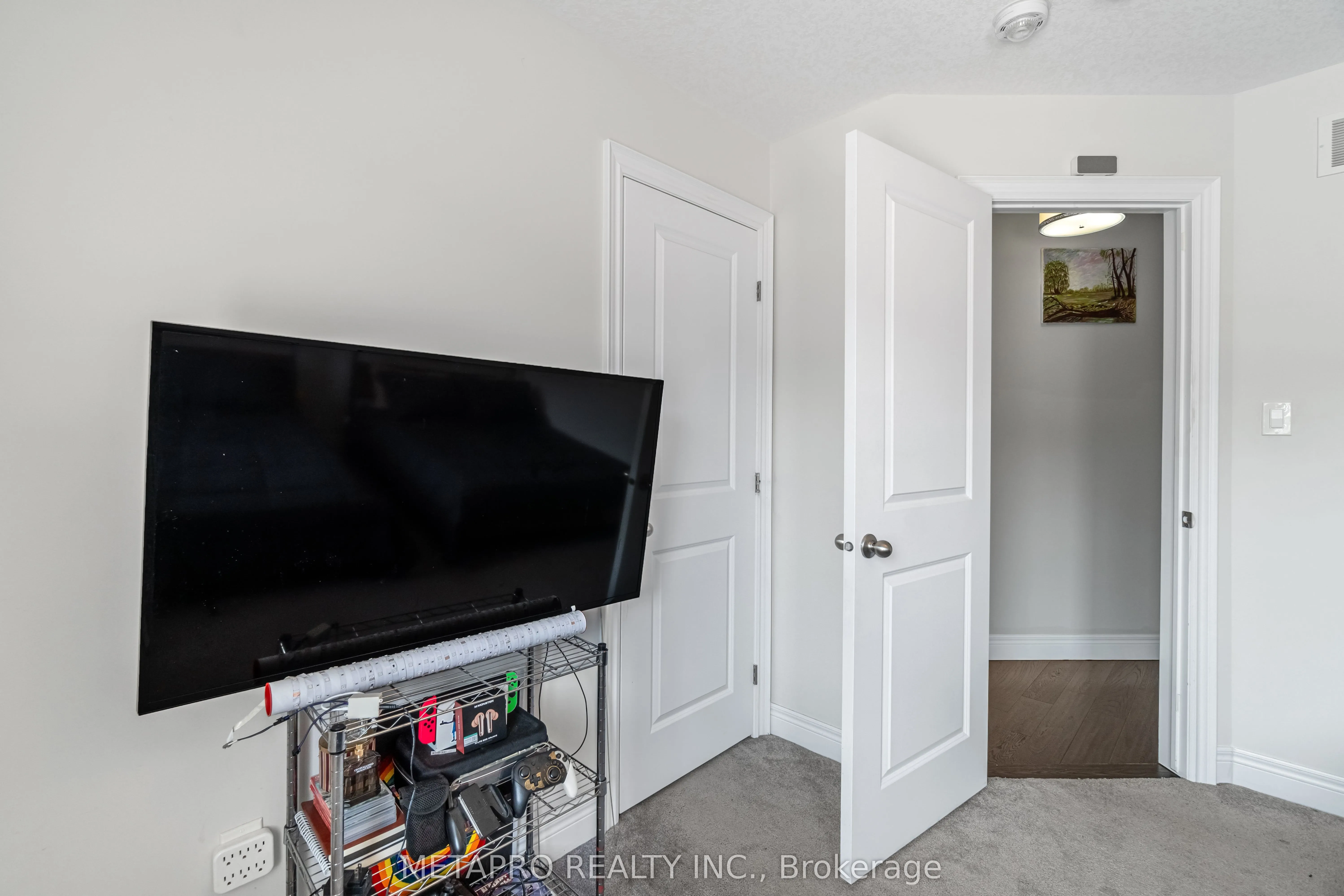 43 Riesling Court