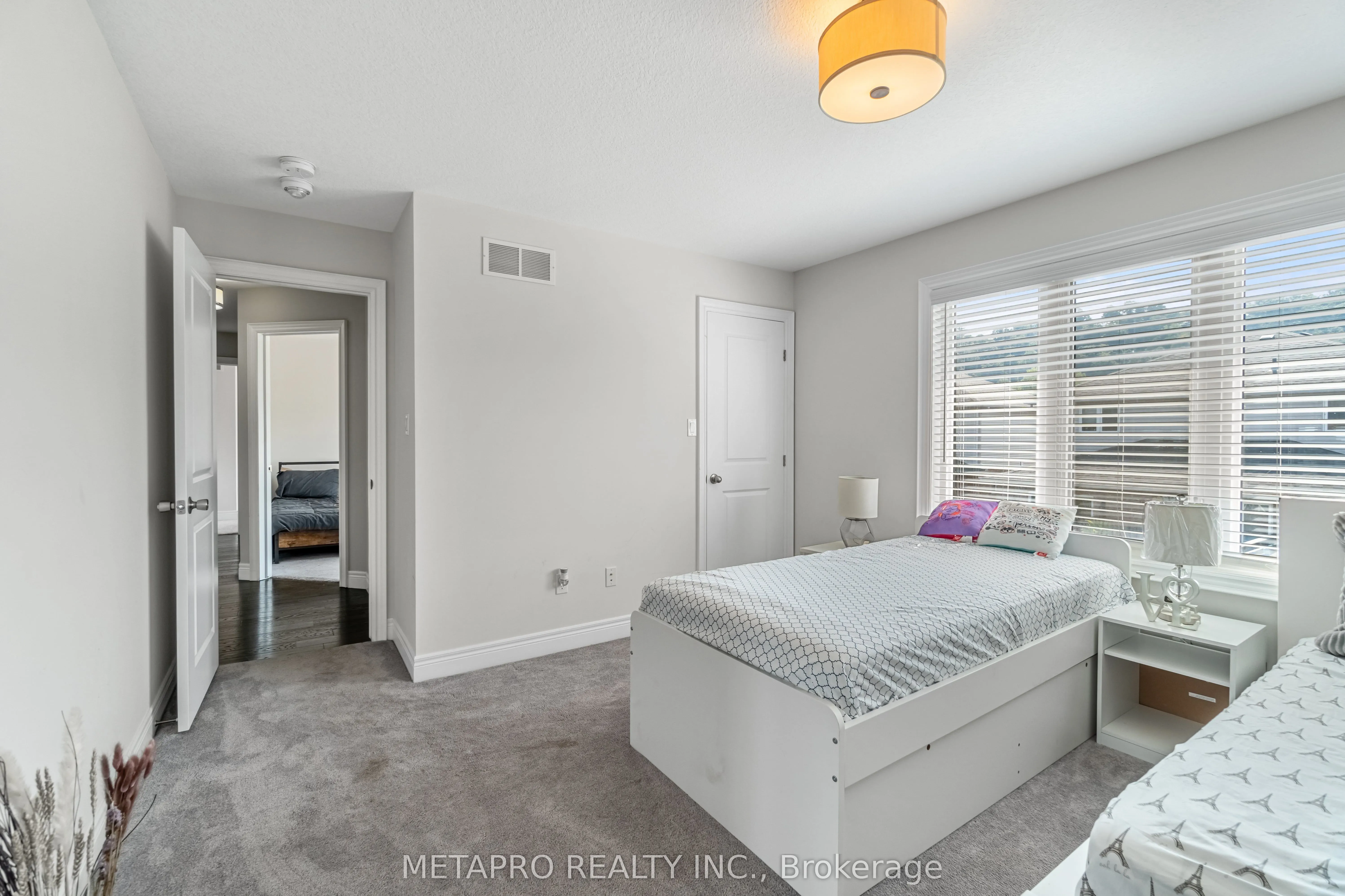 43 Riesling Court