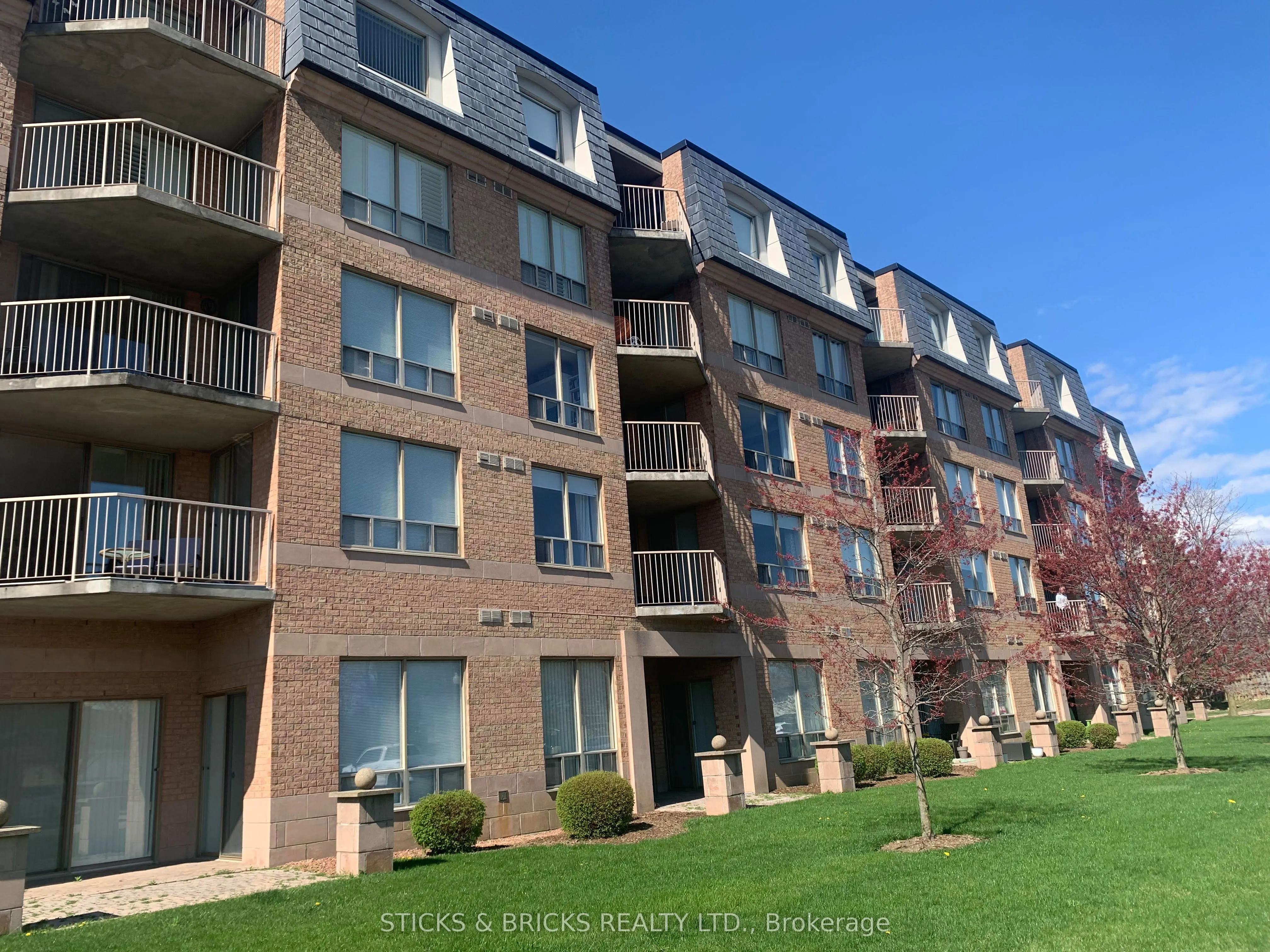 8111 Forest Glen Drive N, #301