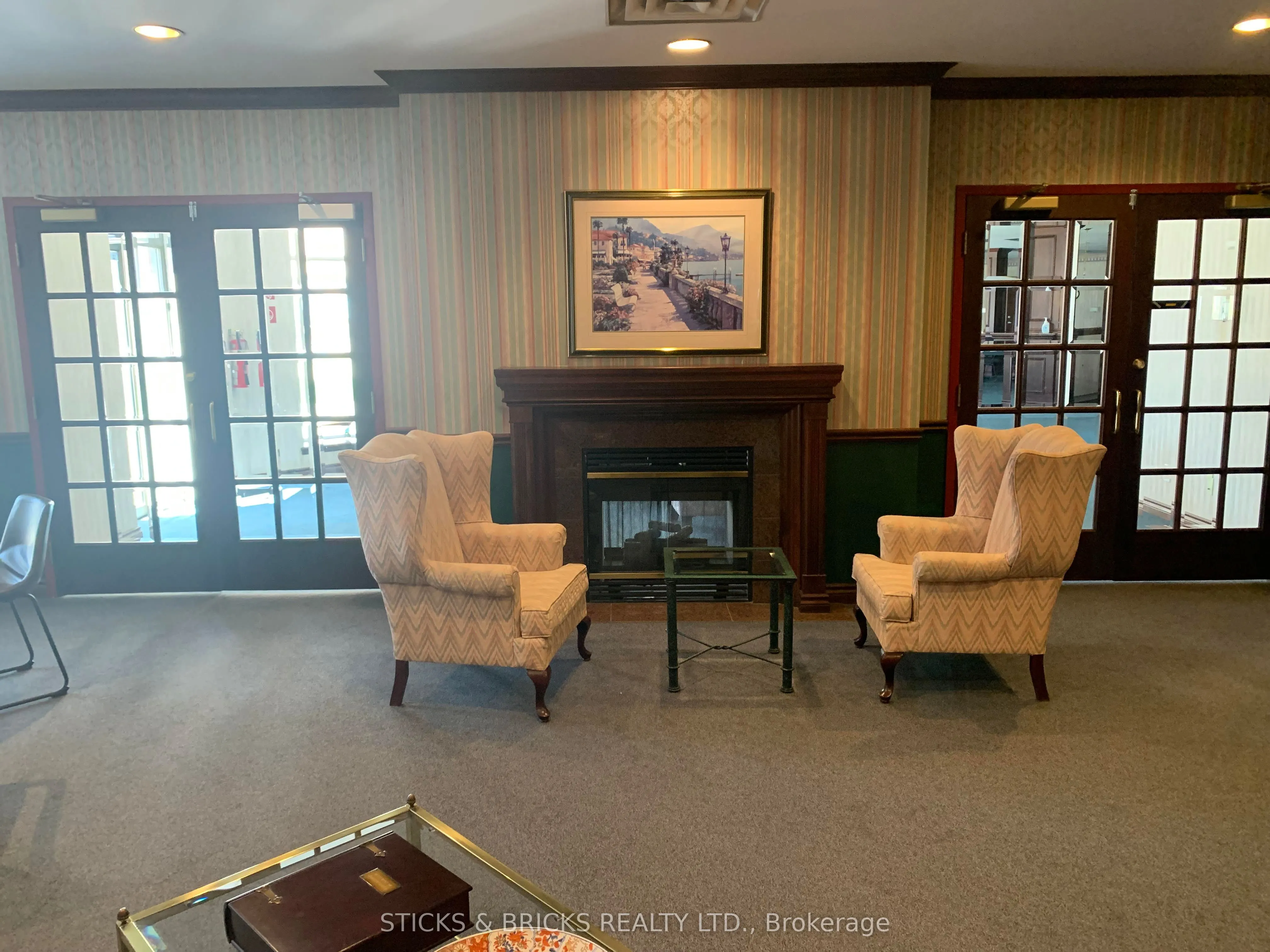8111 Forest Glen Drive N, #301