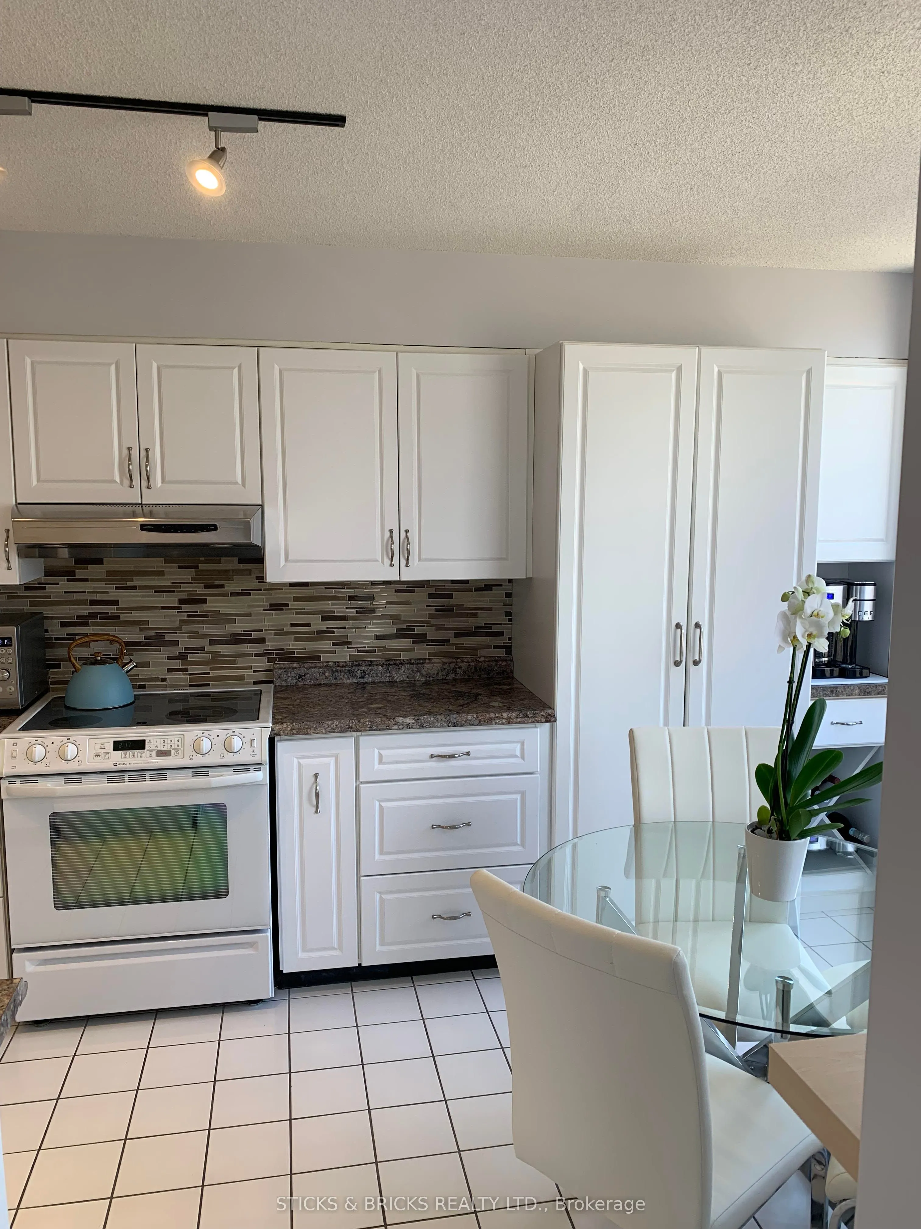 8111 Forest Glen Drive N, #301
