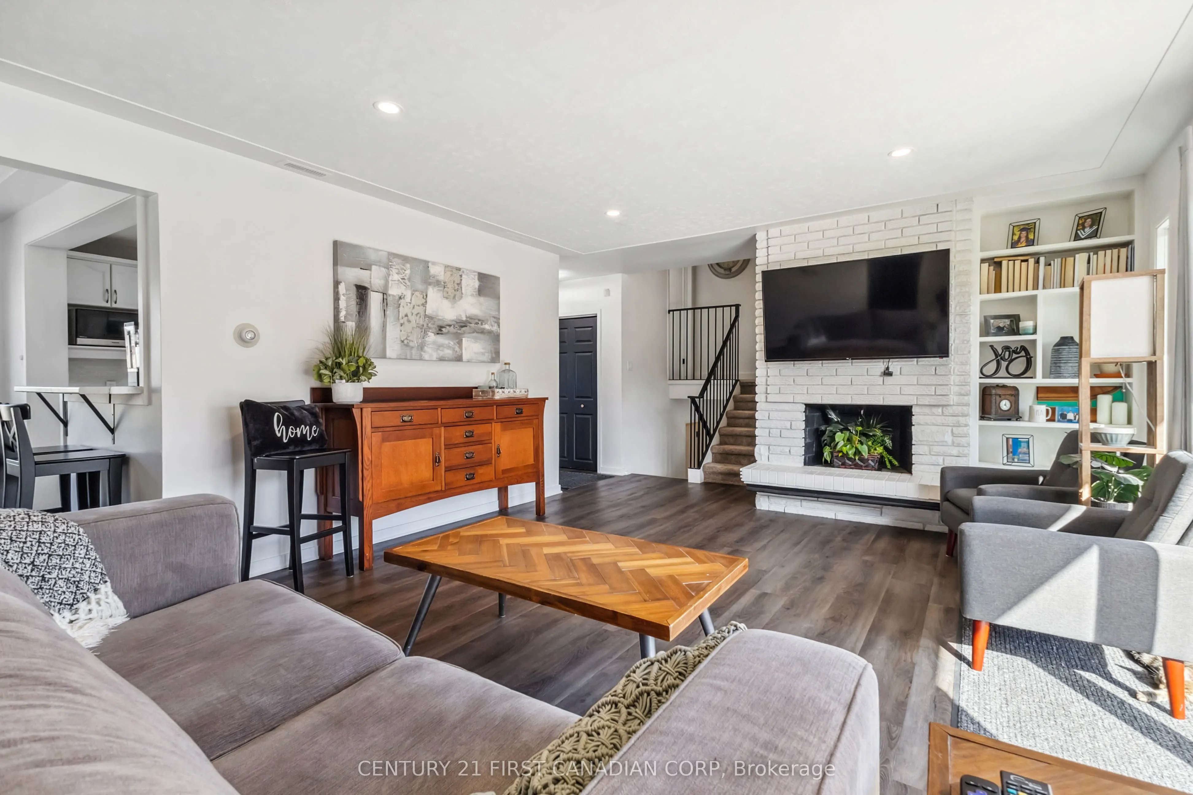 264 CHITTICK Crescent